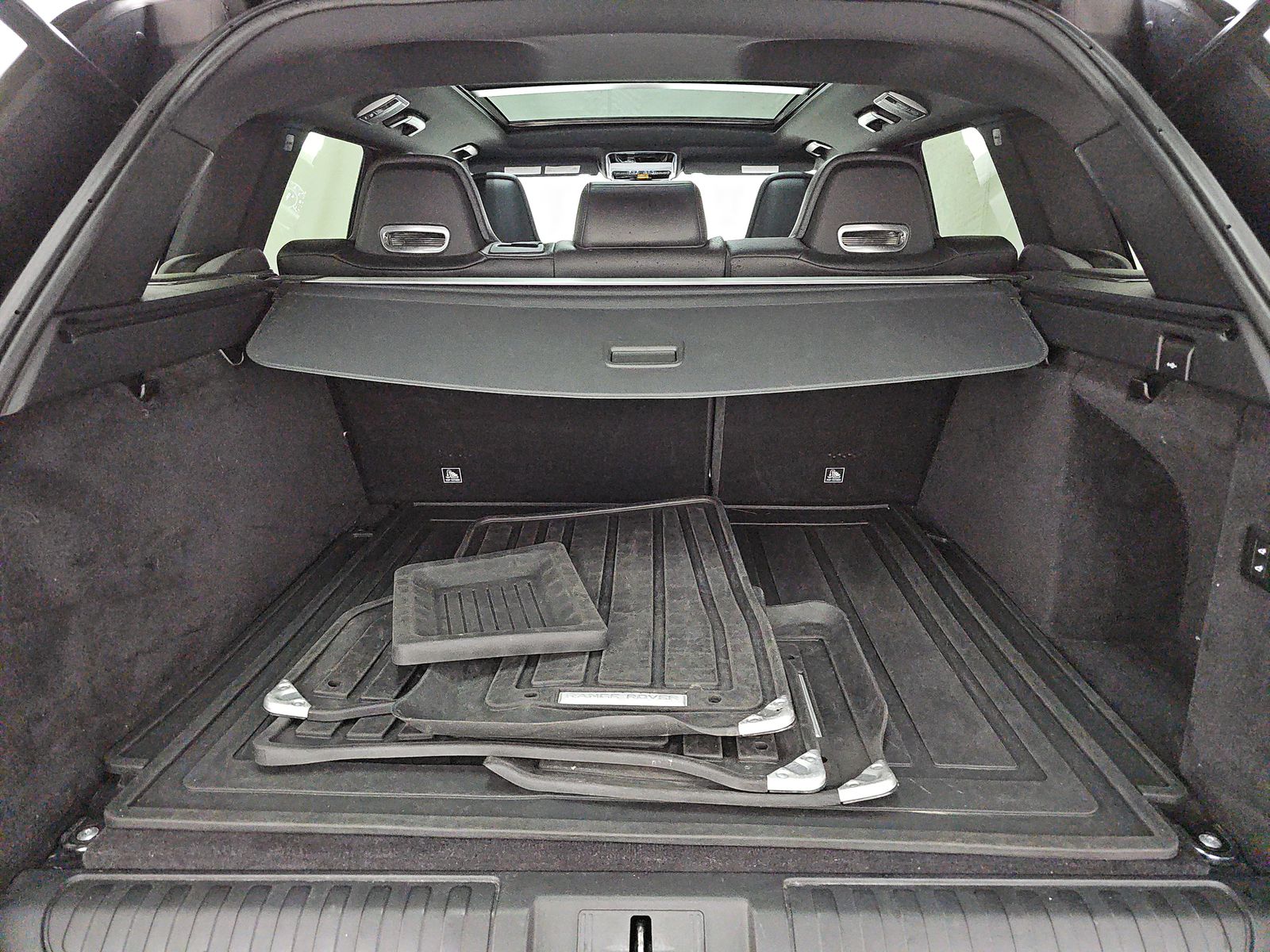 2022 Land Rover Range Rover Sport SVR Carbon Edition AWD