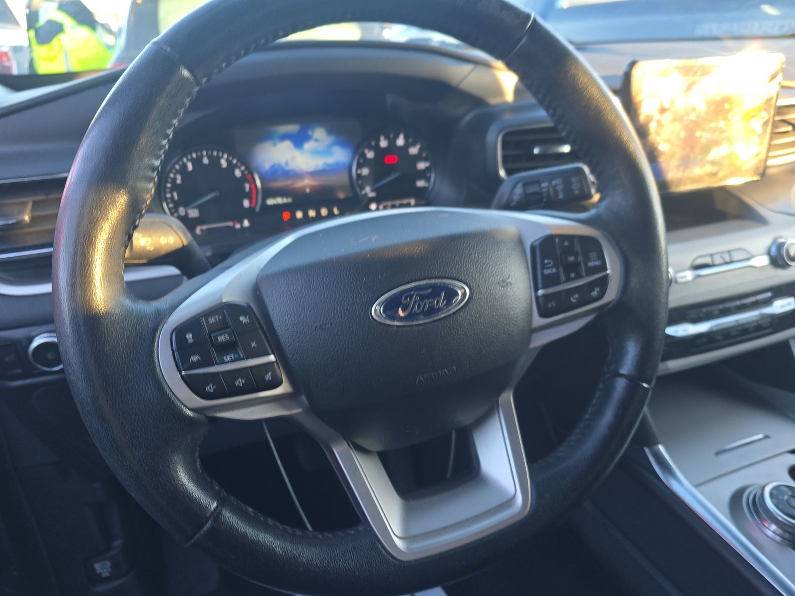 2022 Ford Explorer XLT AWD