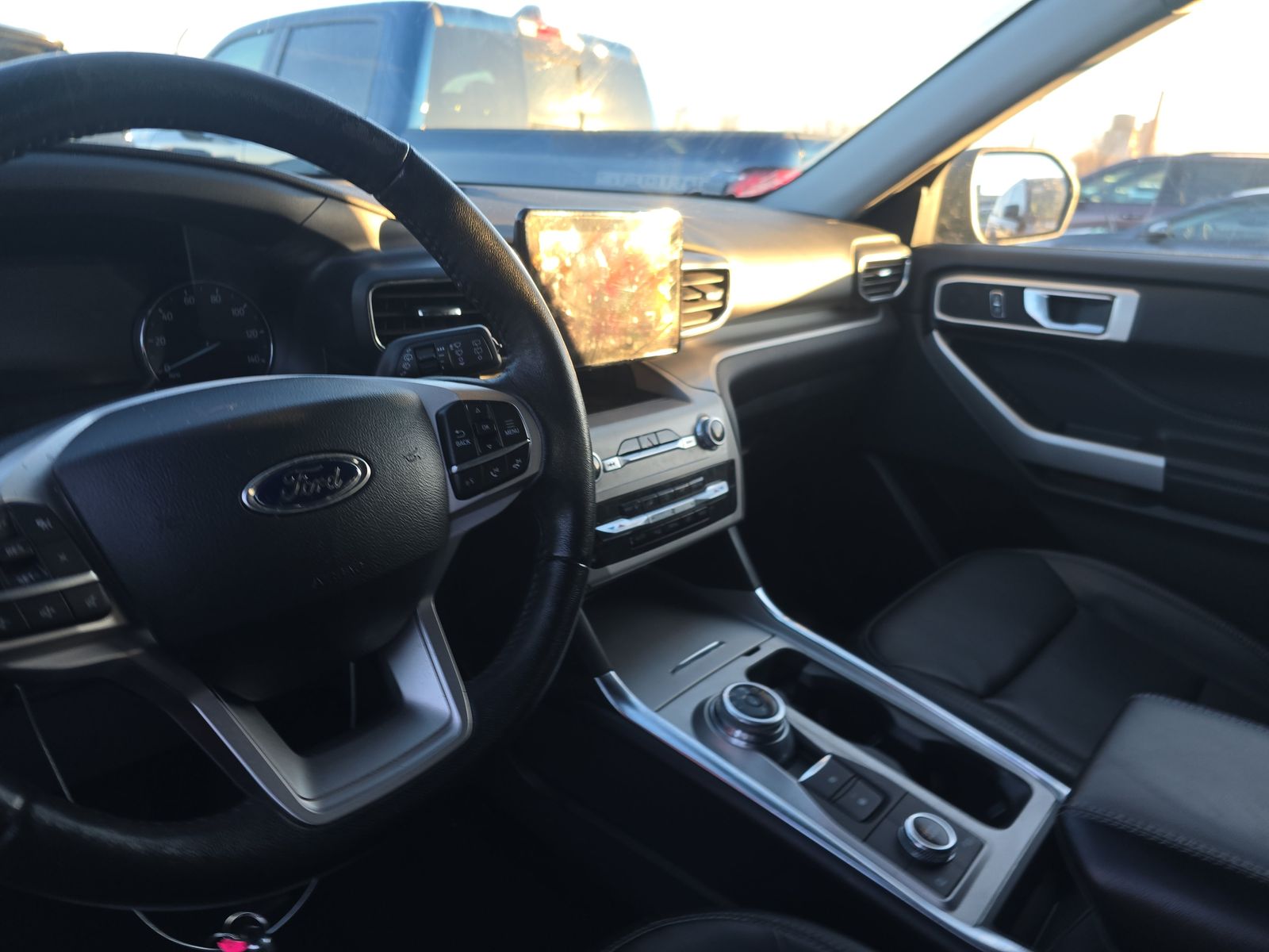 2022 Ford Explorer XLT AWD