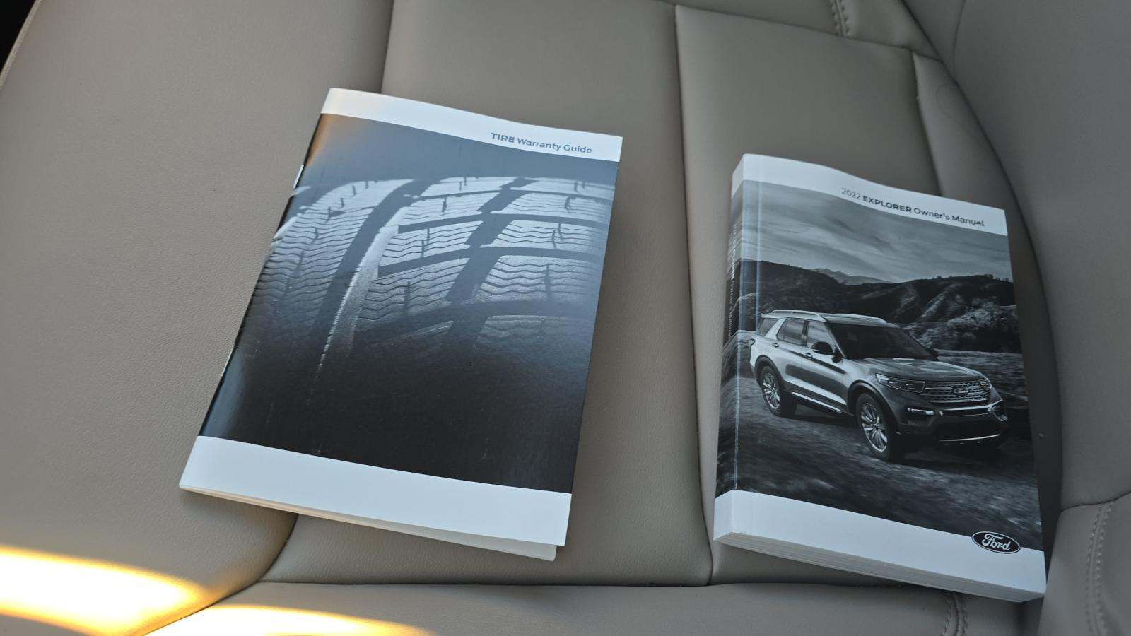 2022 Ford Explorer XLT AWD