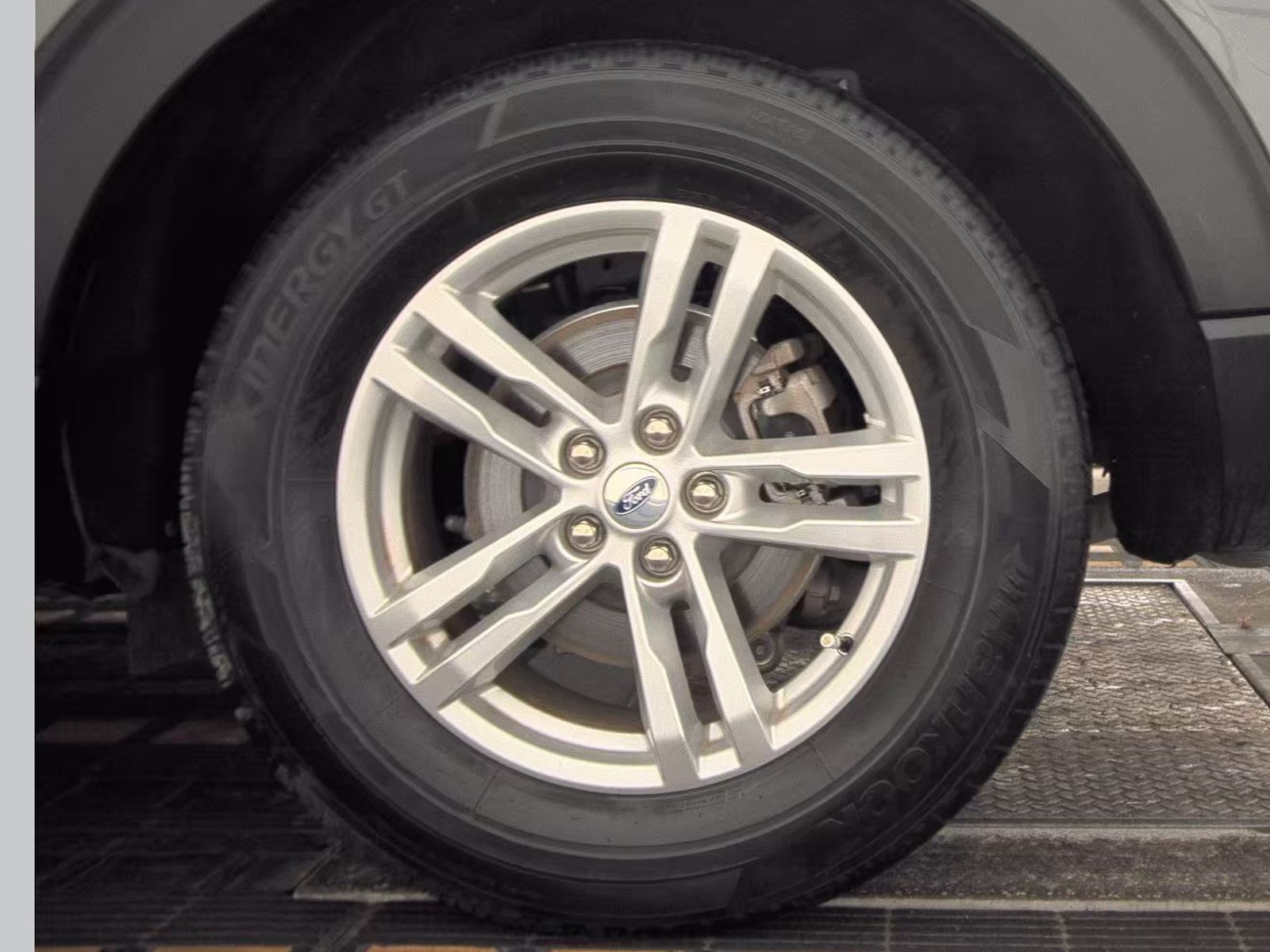 2022 Ford Explorer XLT FWD