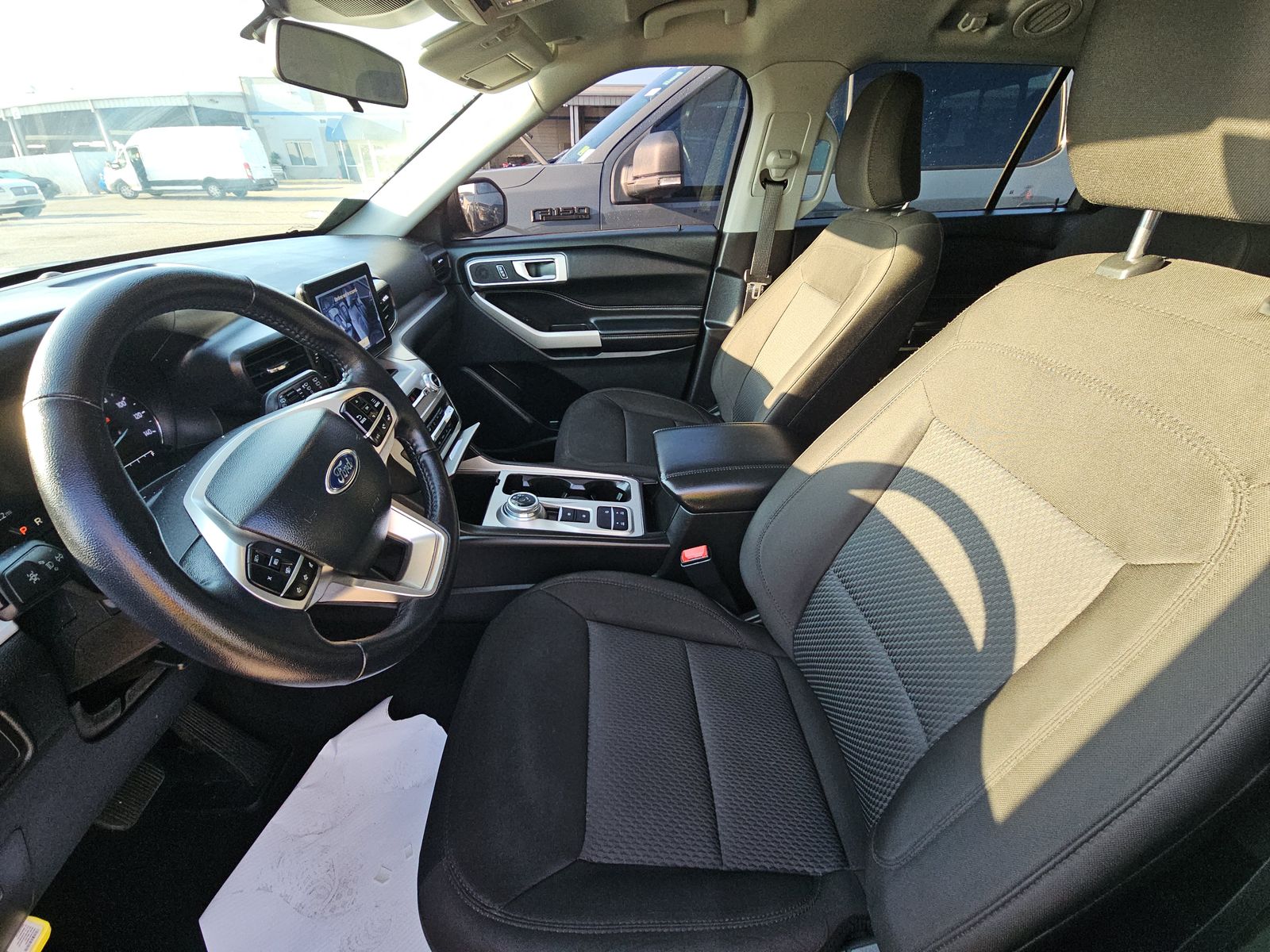 2022 Ford Explorer XLT FWD