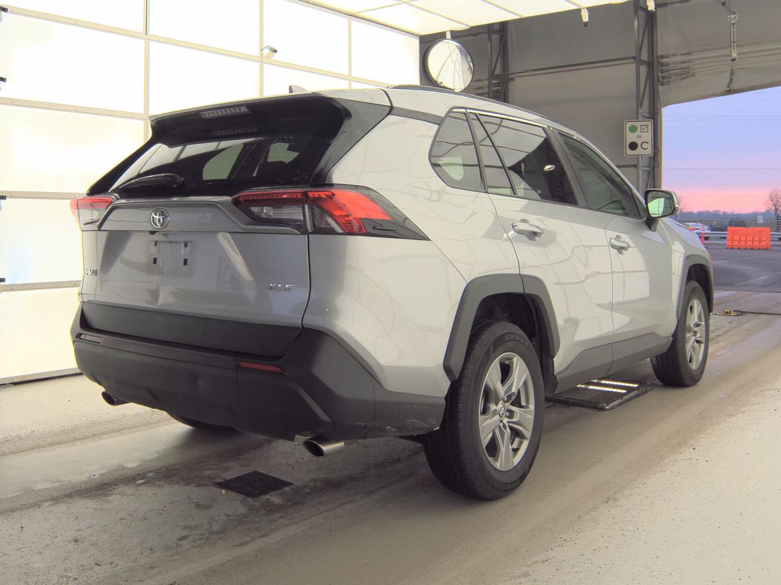 2024 Toyota RAV4 XLE FWD