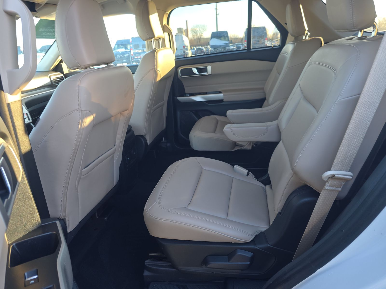 2023 Ford Explorer XLT AWD