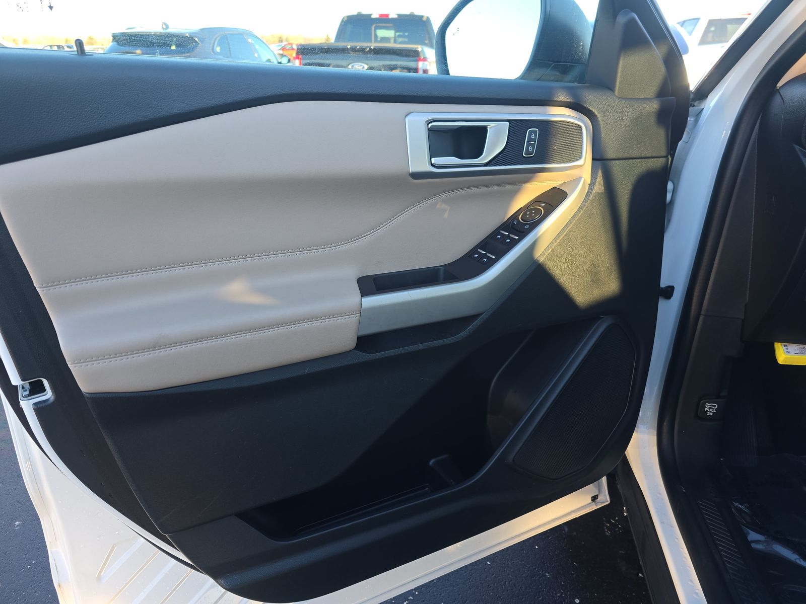 2023 Ford Explorer XLT AWD