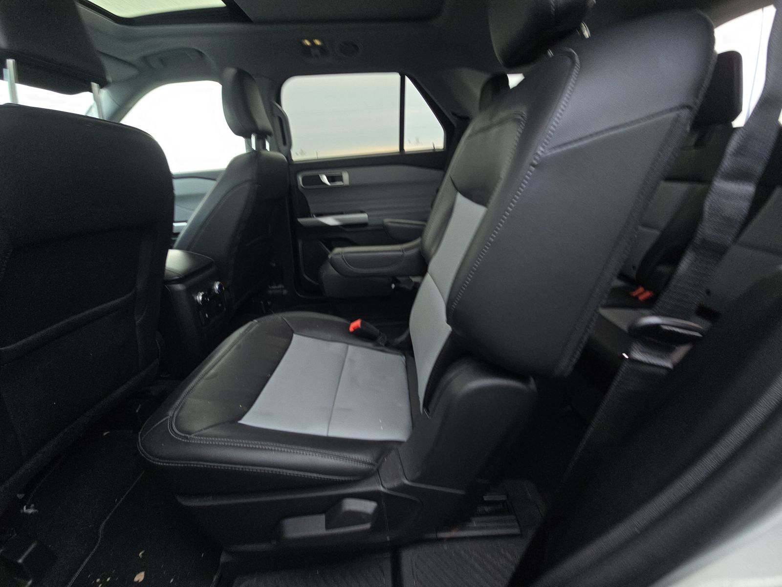 2022 Ford Explorer XLT AWD