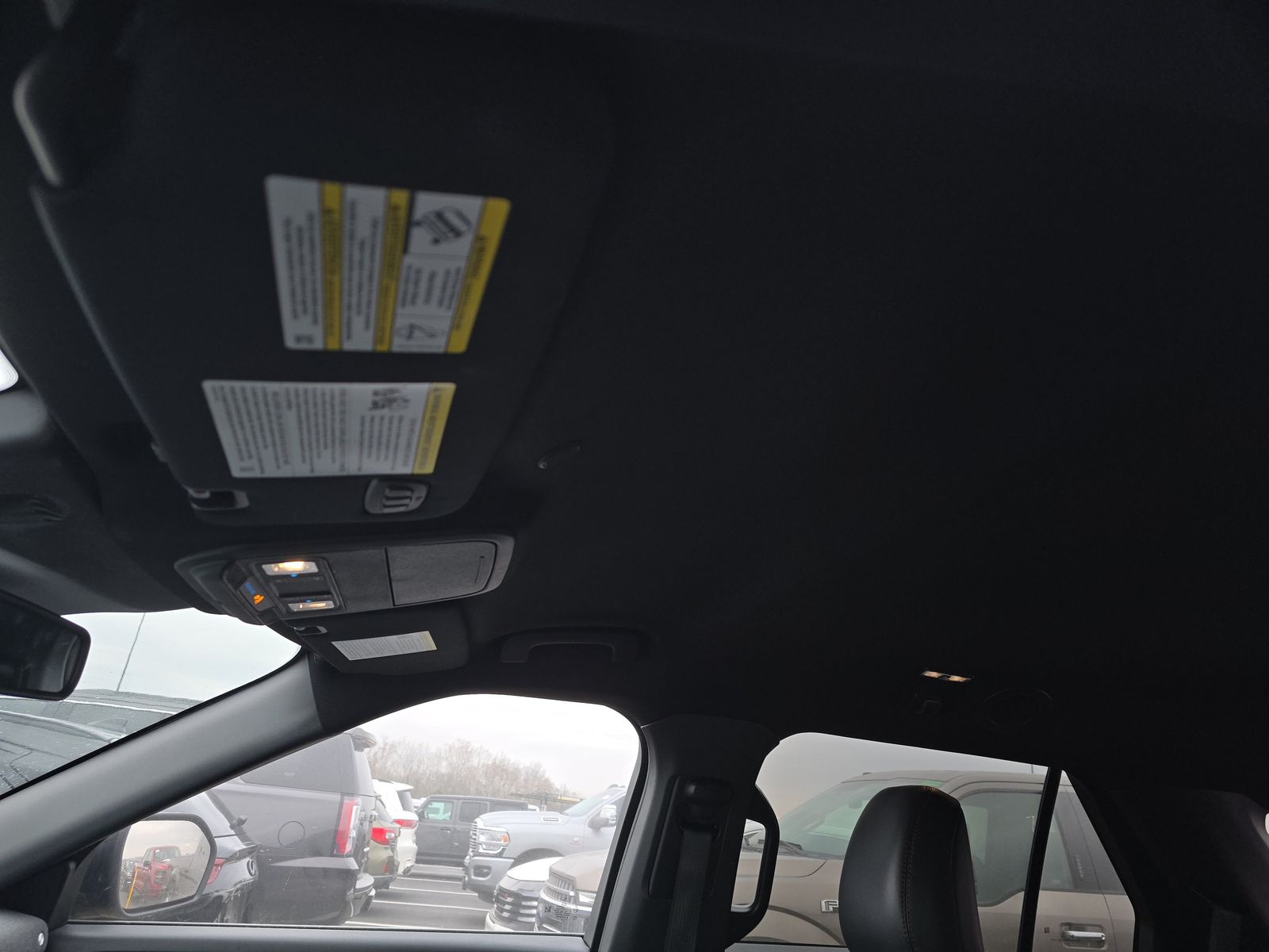 2025 Ford Explorer ST-Line AWD