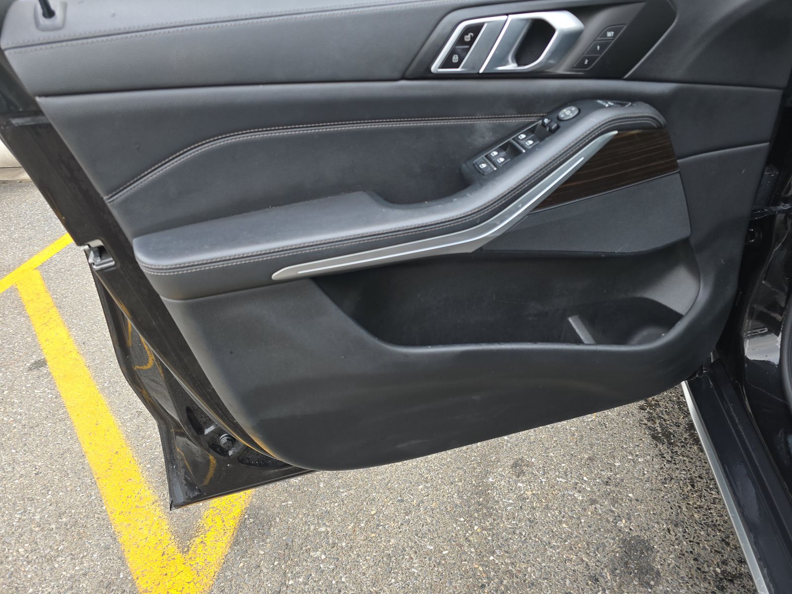 2020 BMW X5 xDrive40i AWD