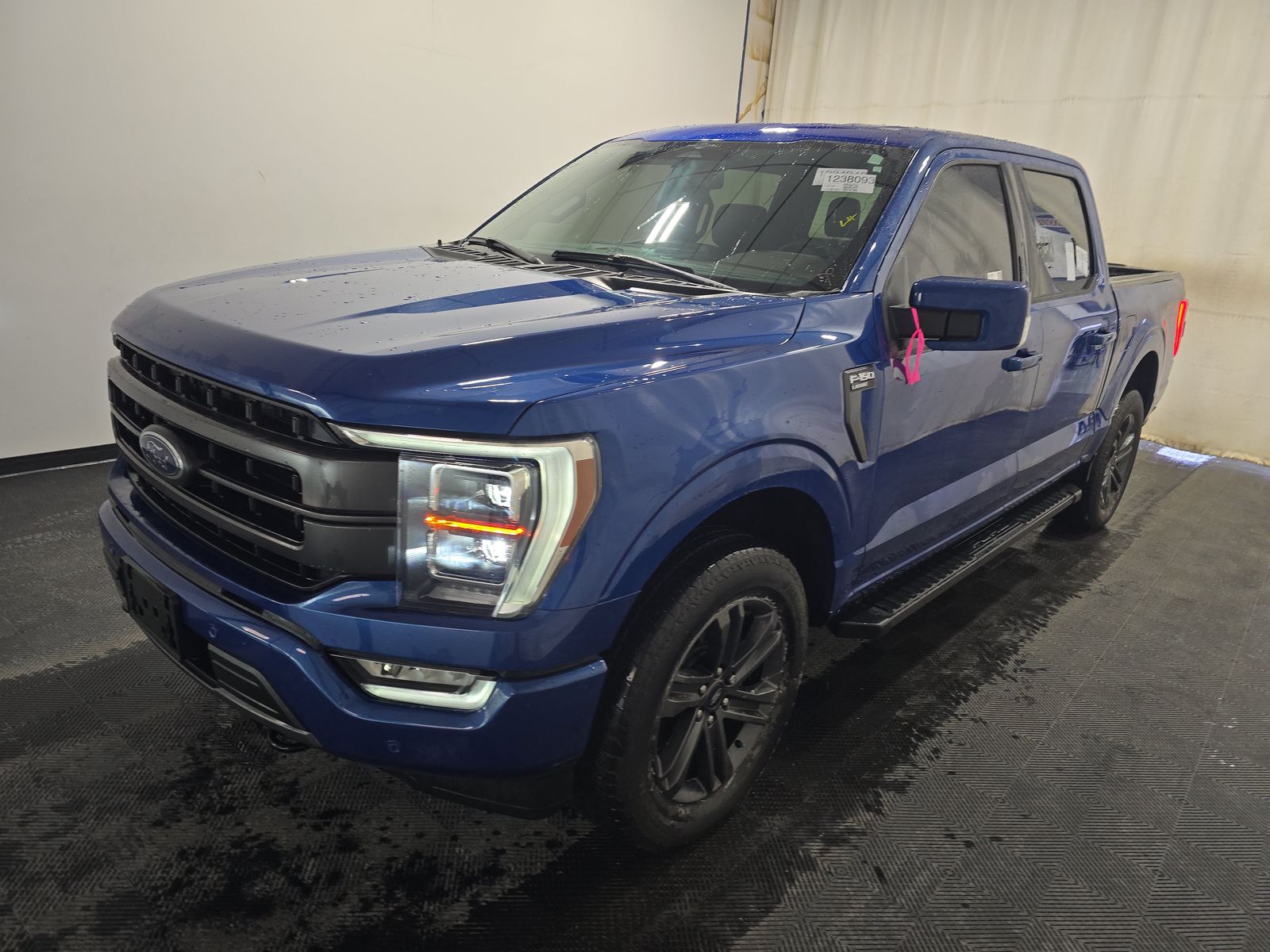 2023 Ford F-150 Lariat AWD