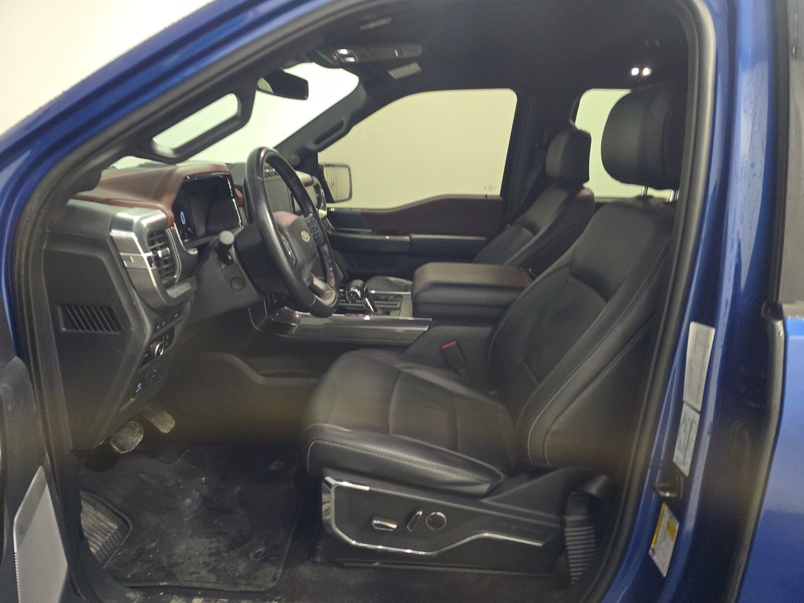 2023 Ford F-150 Lariat AWD