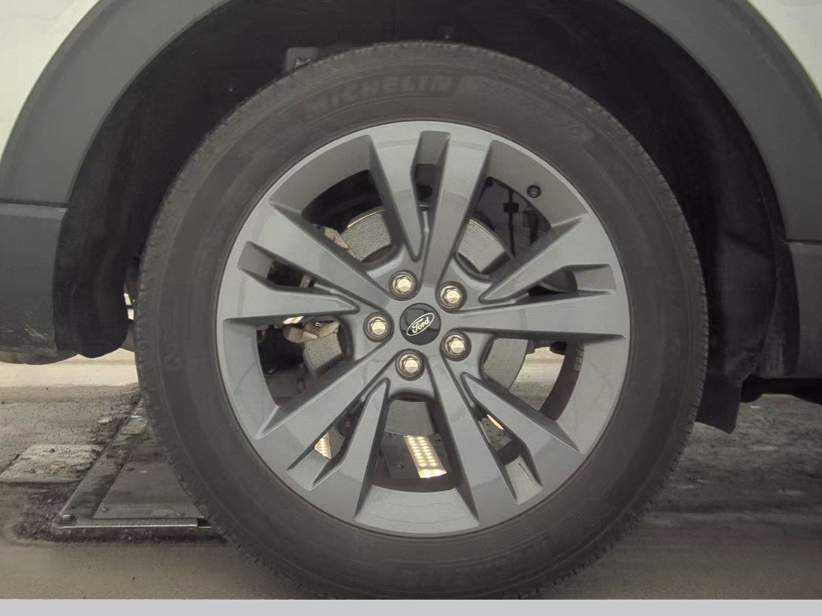 2022 Ford Explorer XLT AWD