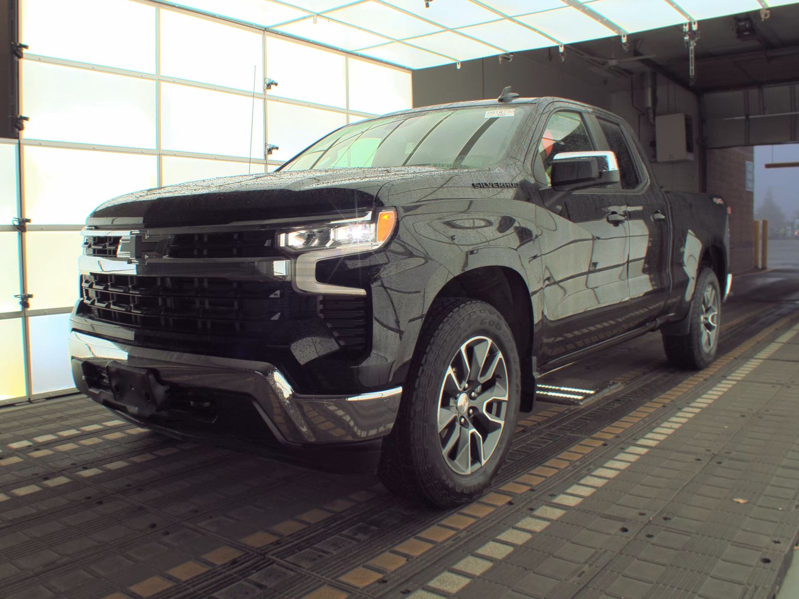 2023 Chevrolet Silverado 1500 LT AWD