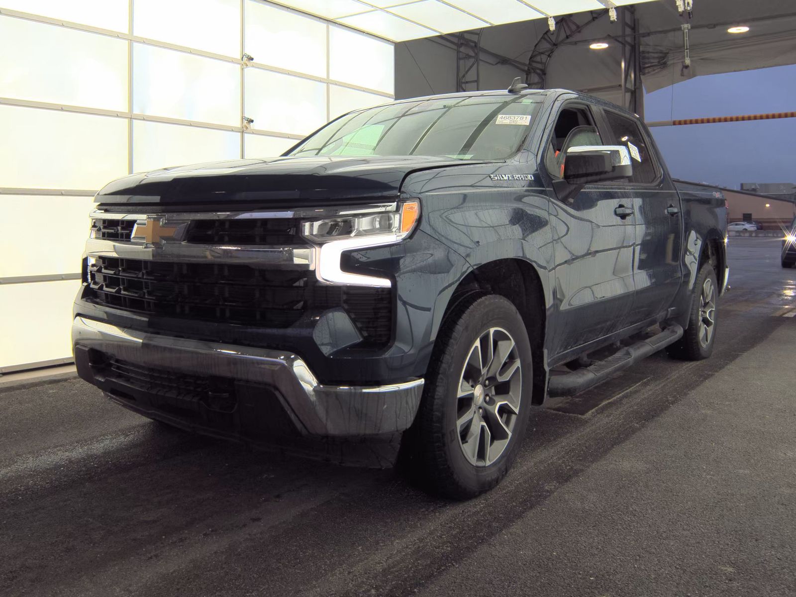 2023 Chevrolet Silverado 1500 LT AWD