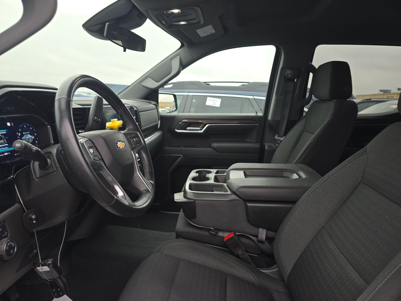 2023 Chevrolet Silverado 1500 LT AWD