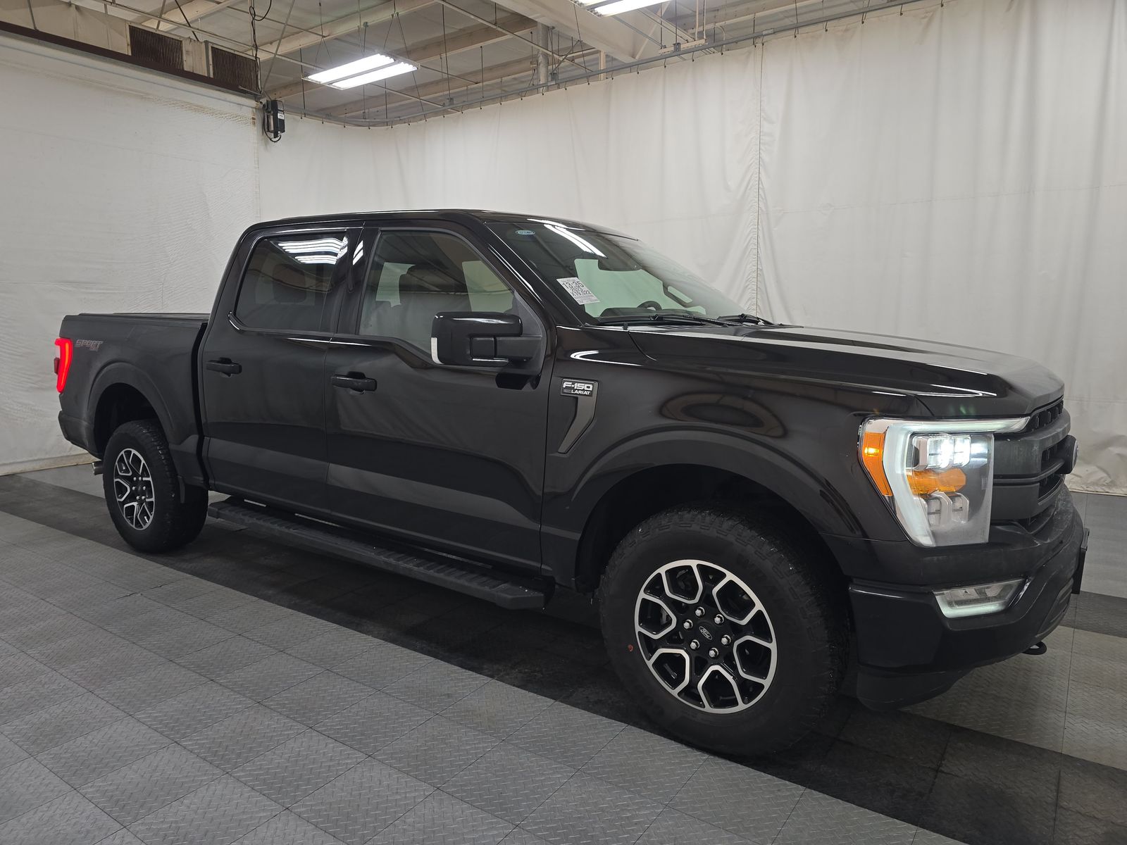 2023 Ford F-150 Lariat AWD