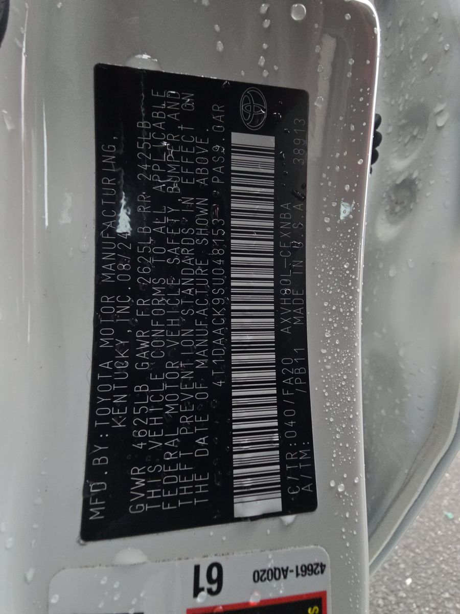 2025 Toyota Camry LE FWD