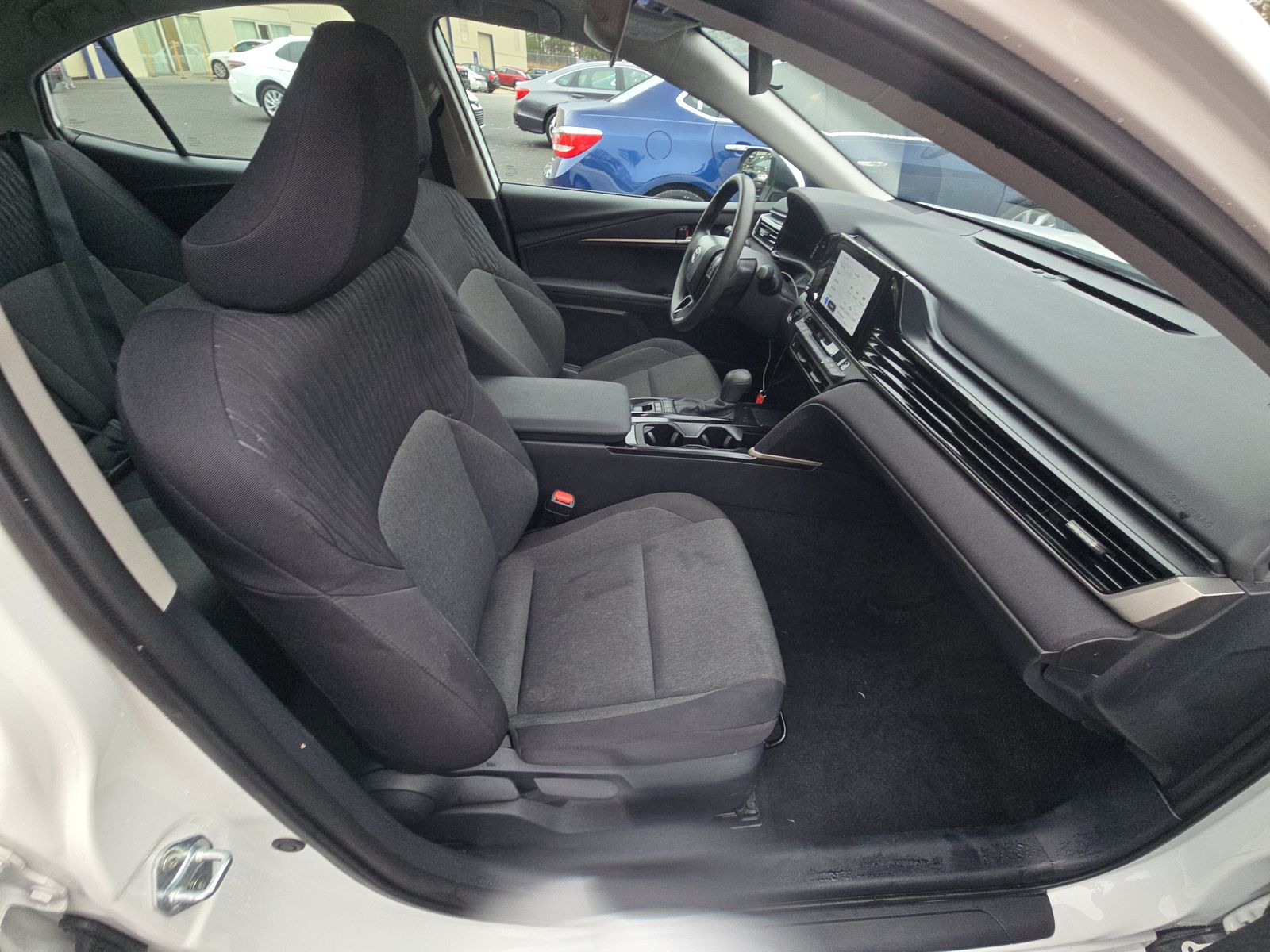 2025 Toyota Camry LE FWD