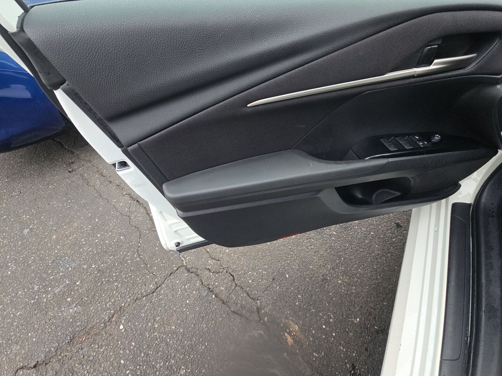 2025 Toyota Camry LE FWD