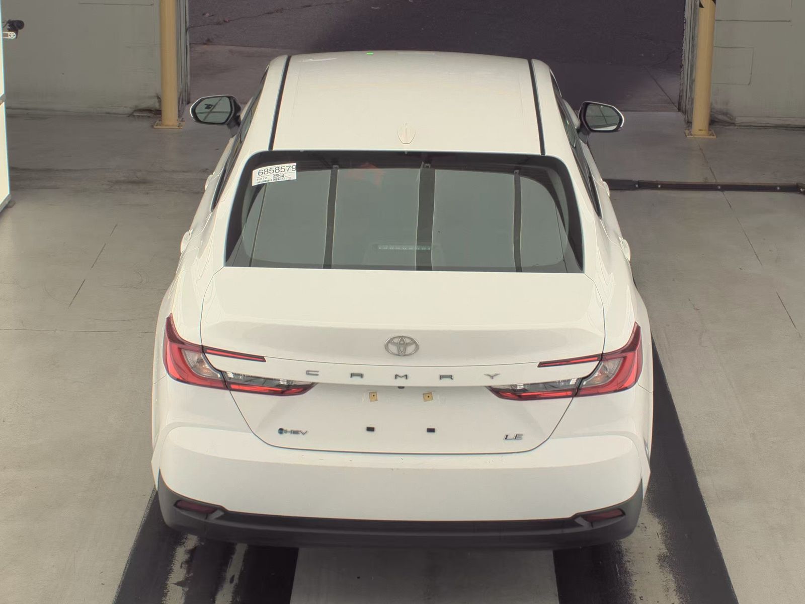 2025 Toyota Camry LE FWD