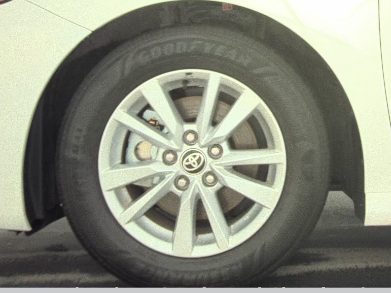 2025 Toyota Camry LE FWD