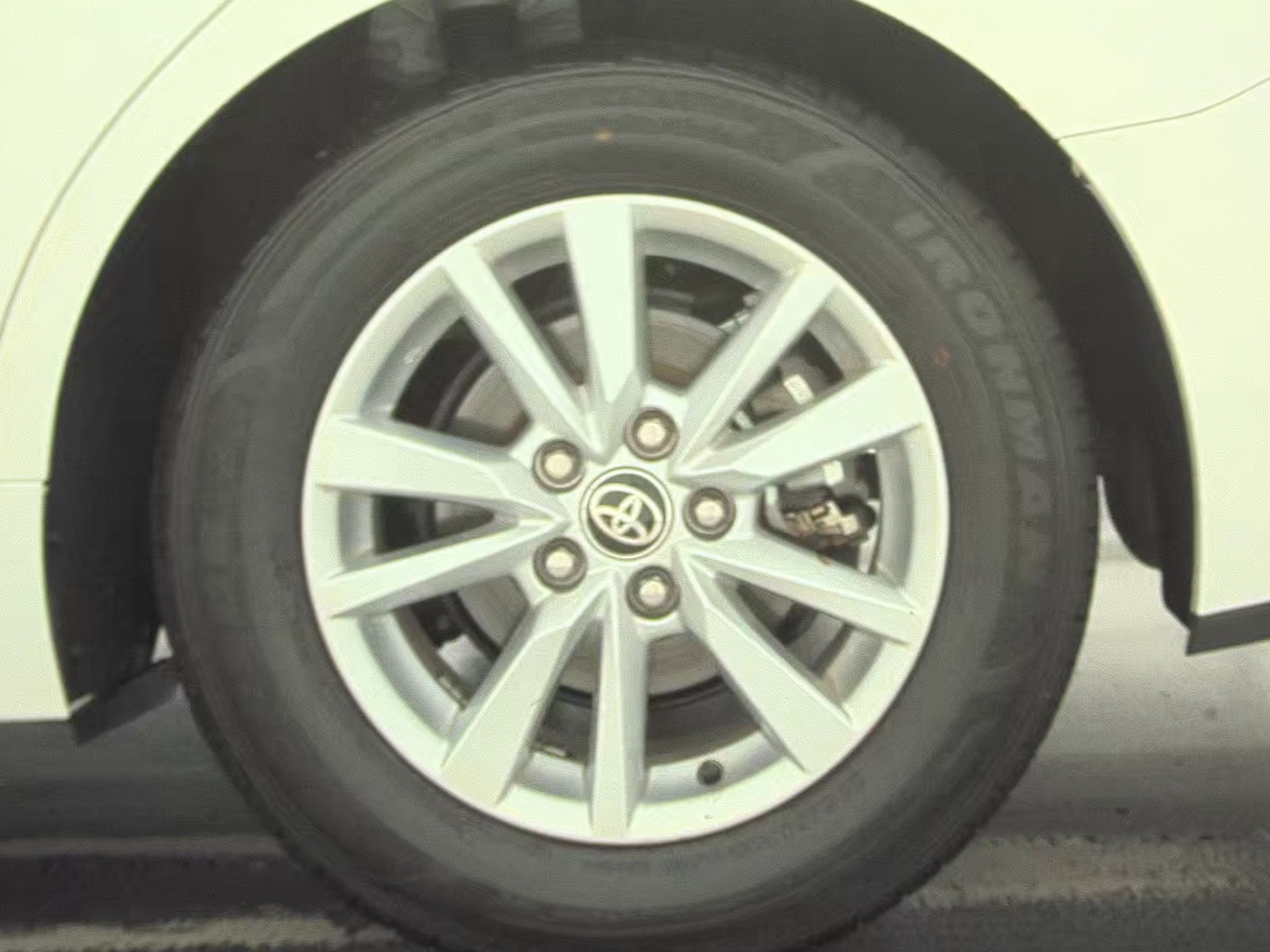 2025 Toyota Camry LE FWD