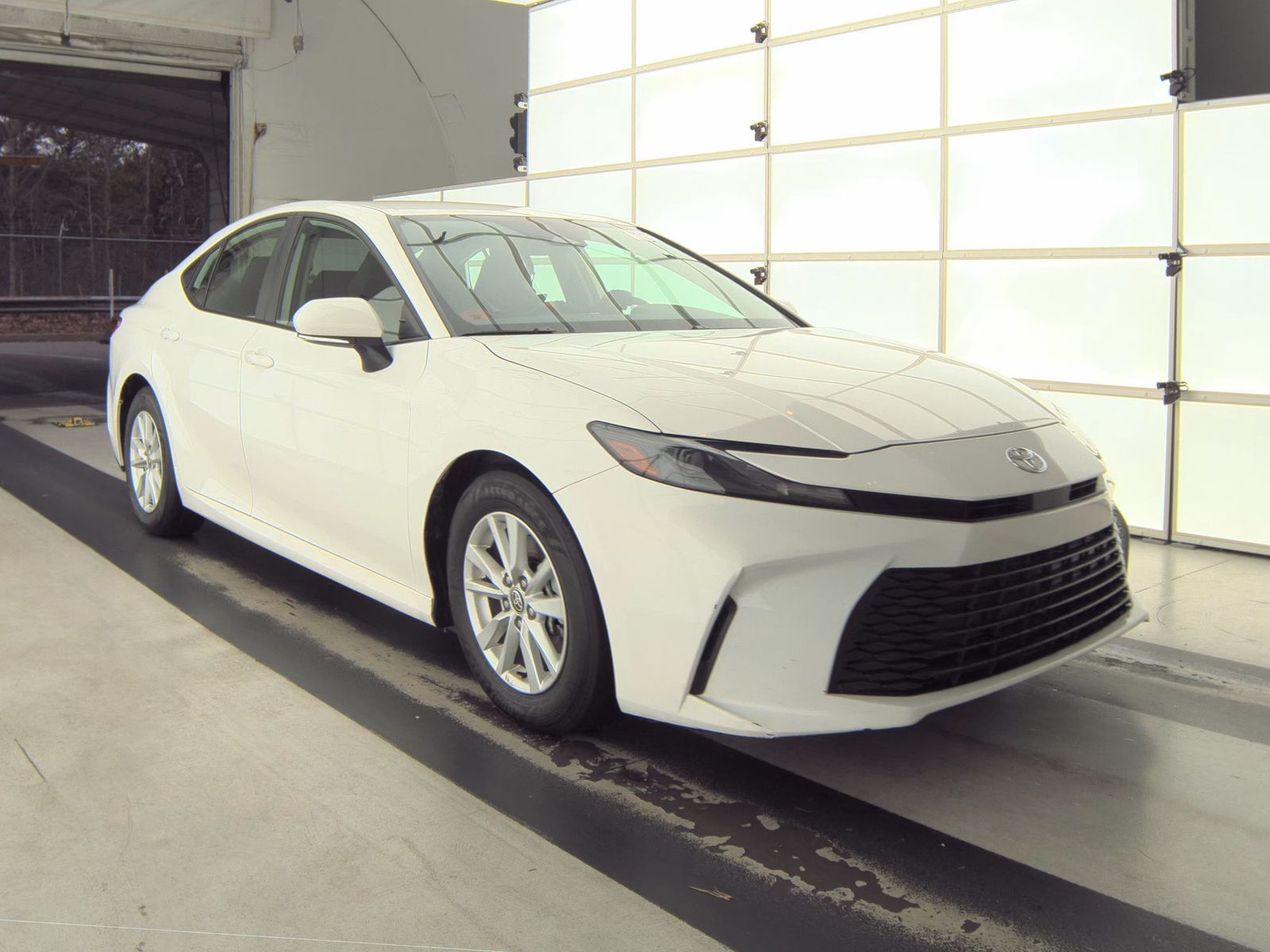 2025 Toyota Camry LE FWD