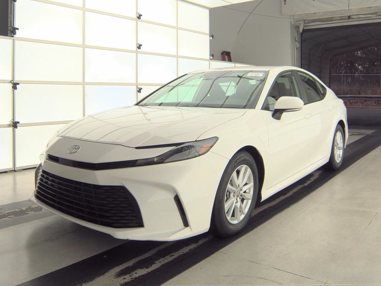 2025 Toyota Camry LE FWD