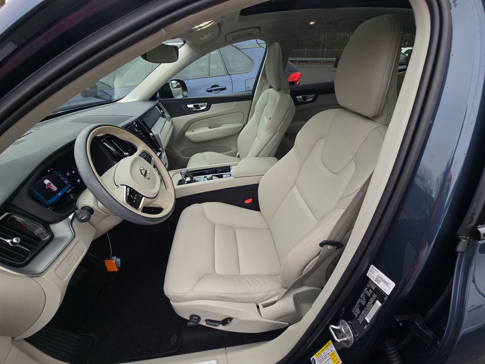 2024 Volvo XC60 B5 Core AWD