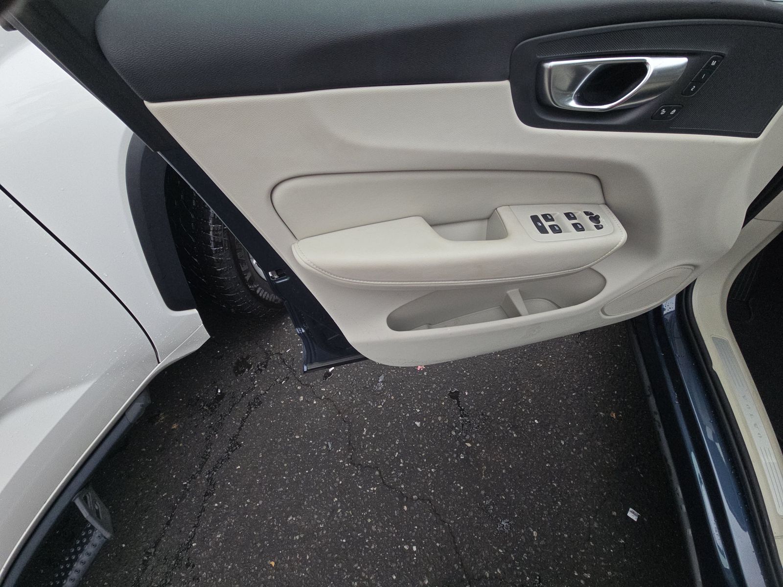 2024 Volvo XC60 B5 Core AWD