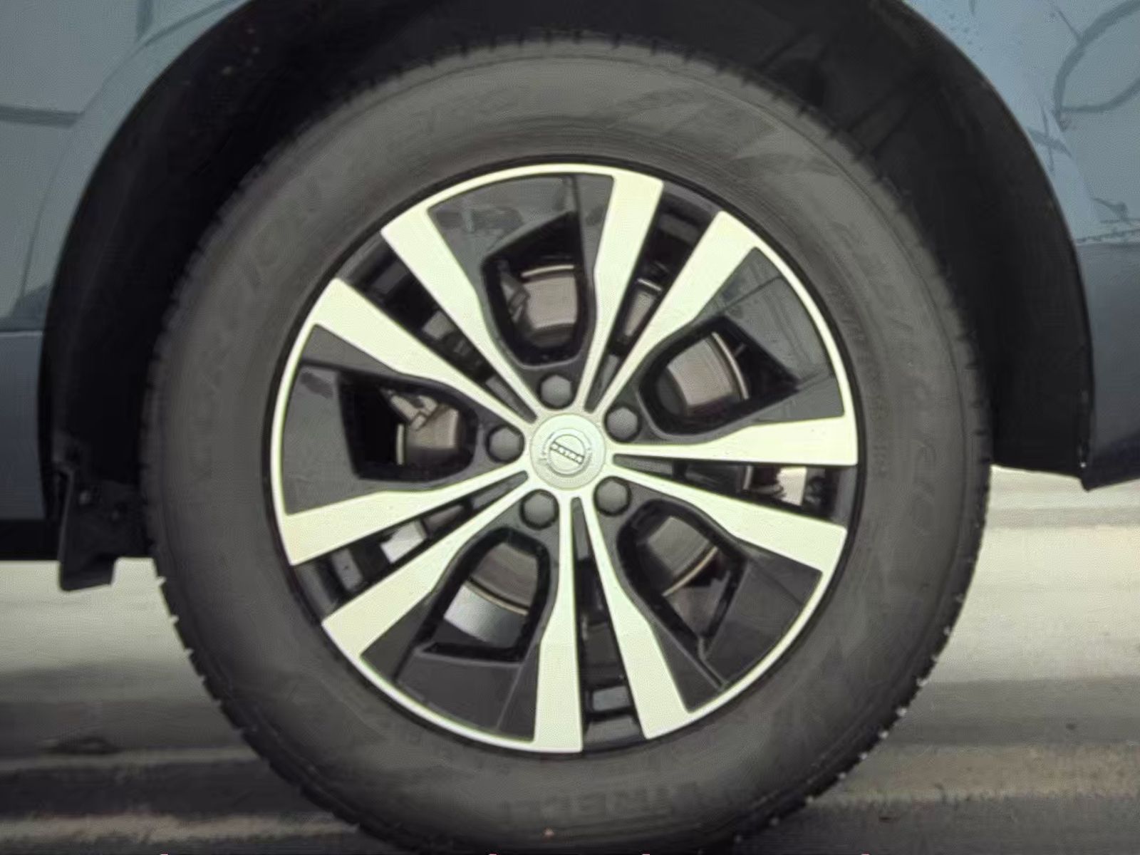 2024 Volvo XC60 B5 Core AWD