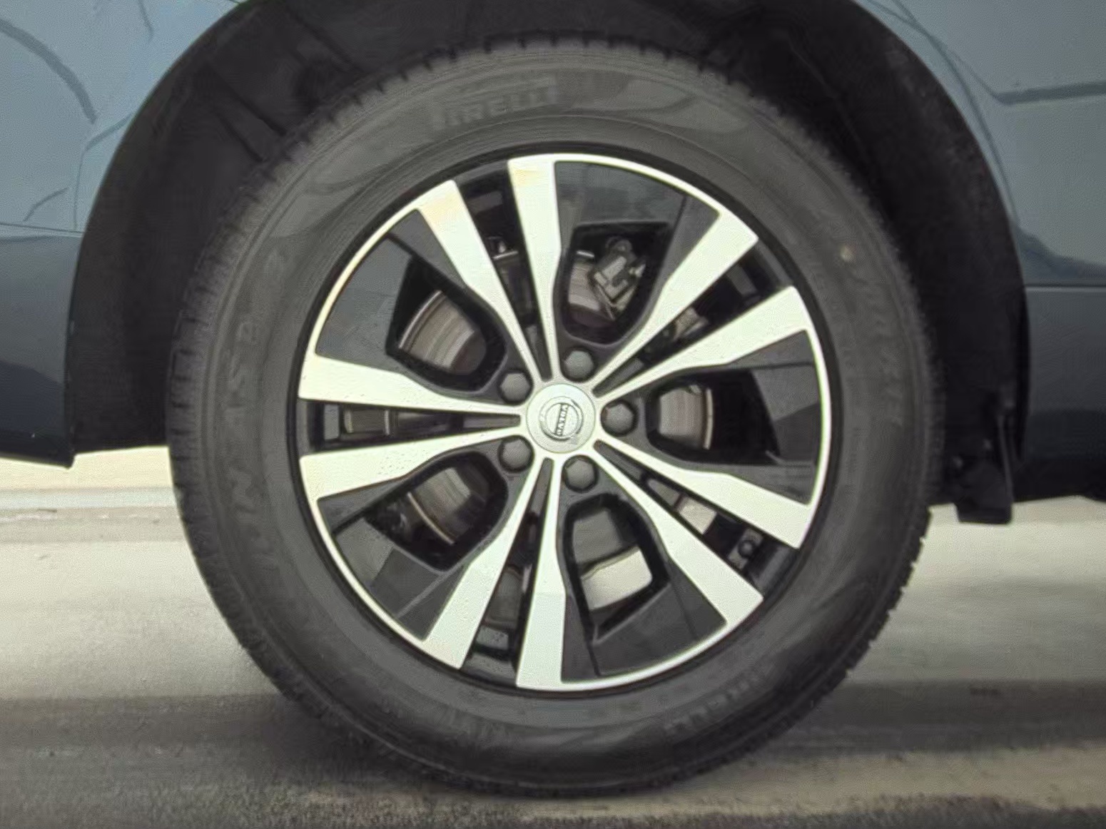 2024 Volvo XC60 B5 Core AWD