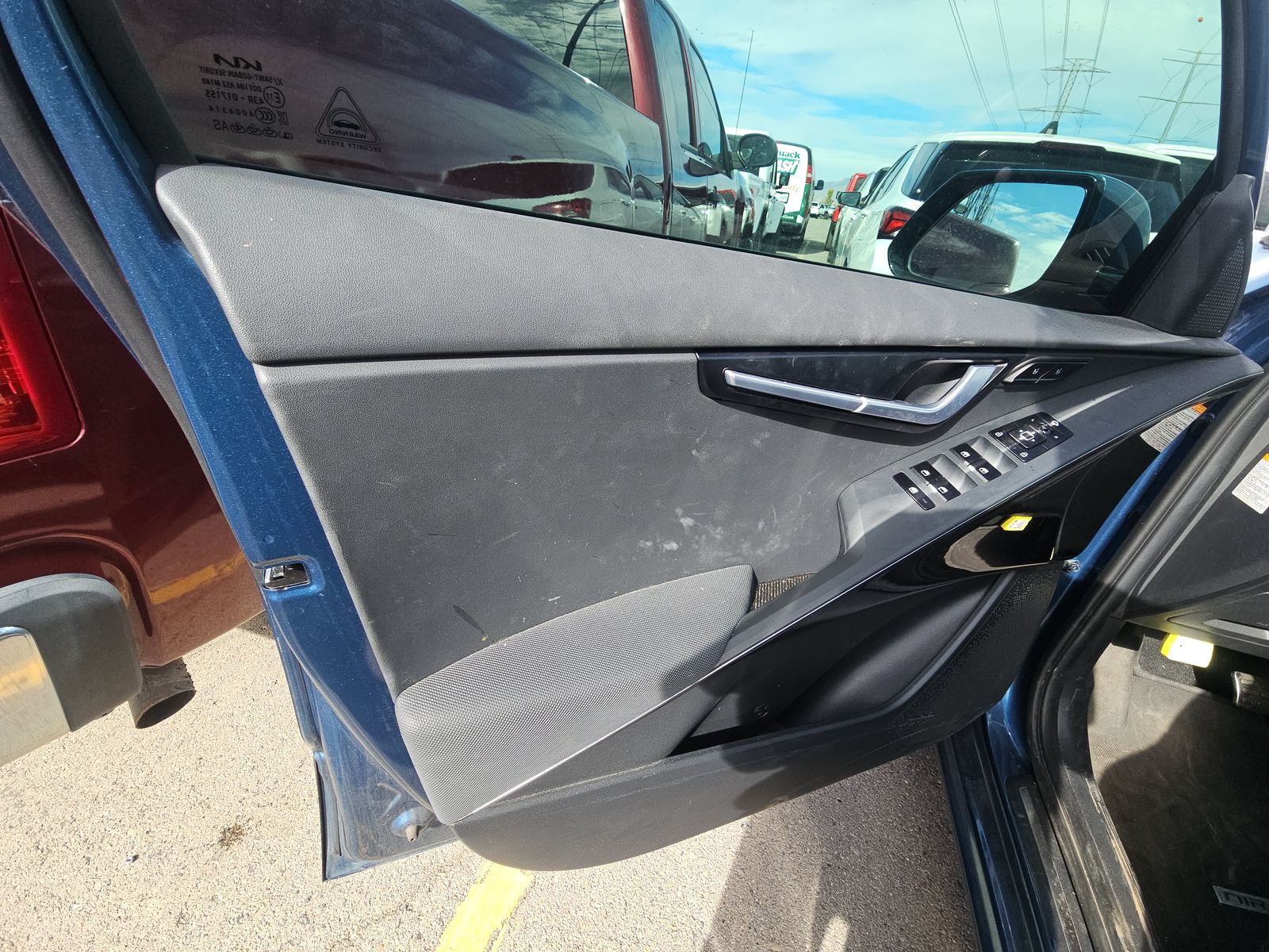 2023 Kia Niro PHEV SX Touring FWD