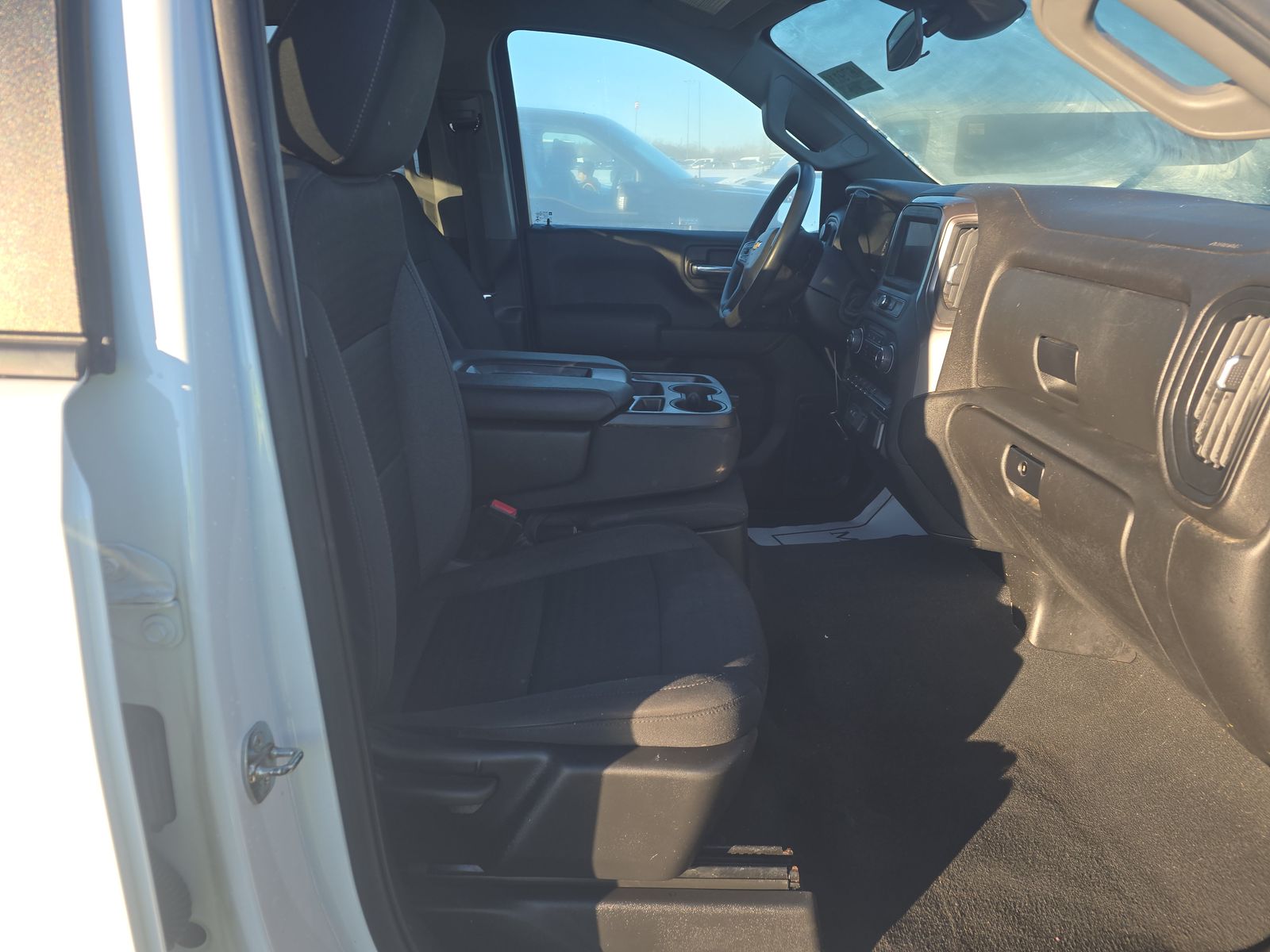 2022 Chevrolet Silverado 1500 Custom AWD