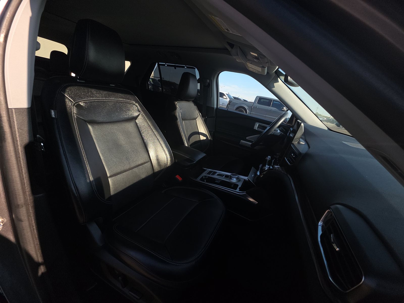 2023 Ford Explorer Limited RWD