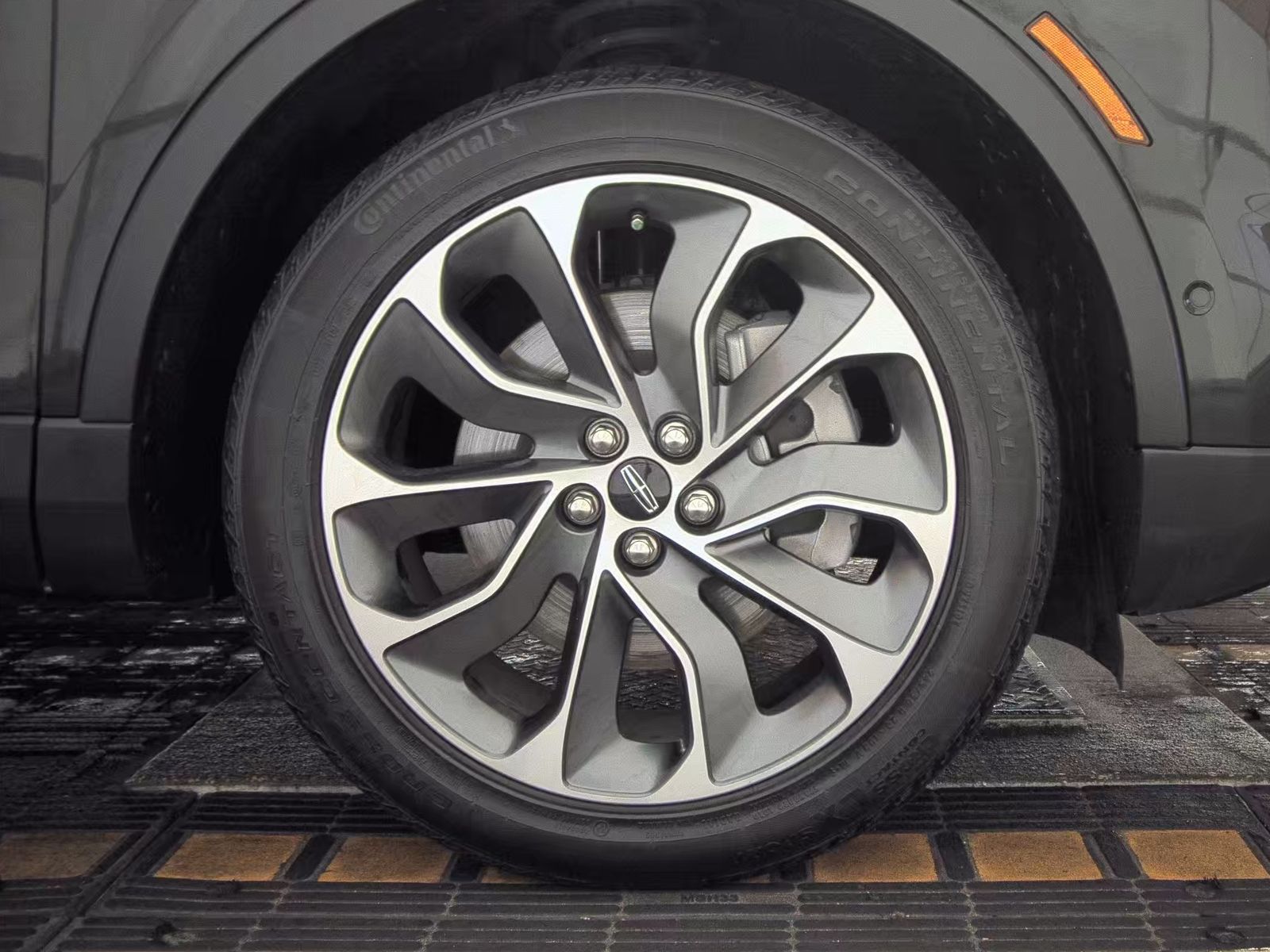 2022 Lincoln Nautilus Reserve FWD