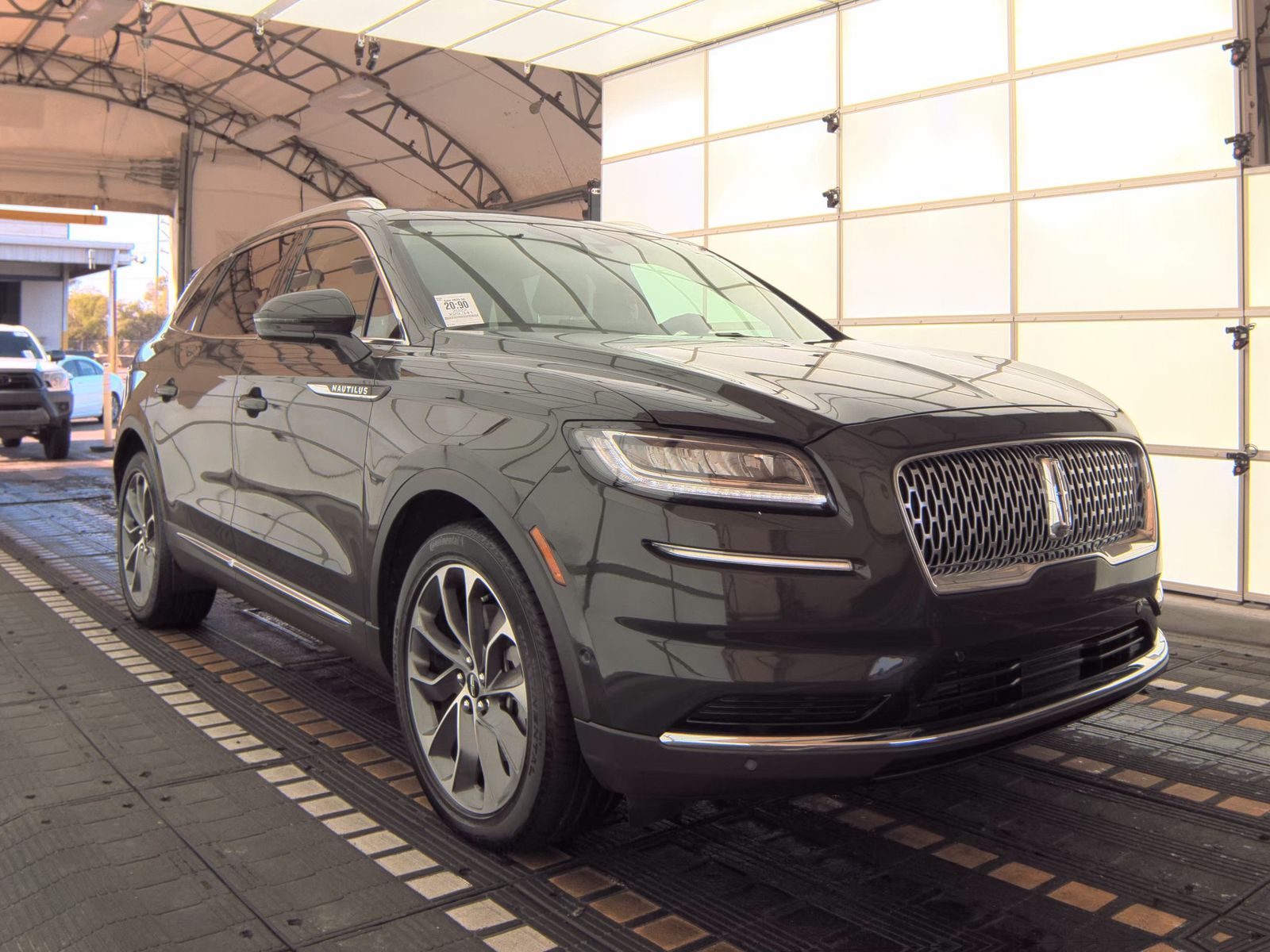 2022 Lincoln Nautilus Reserve FWD