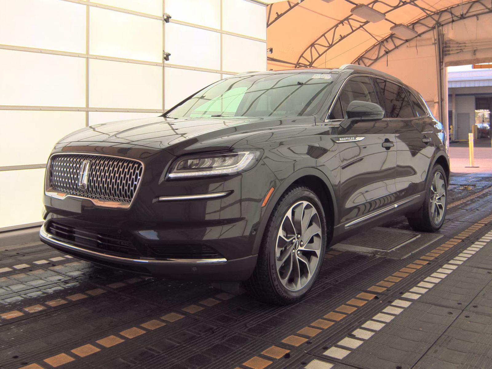 2022 Lincoln Nautilus Reserve FWD