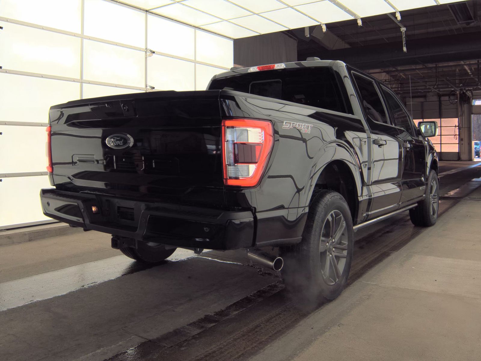 2023 Ford F-150 Hybrid Lariat AWD
