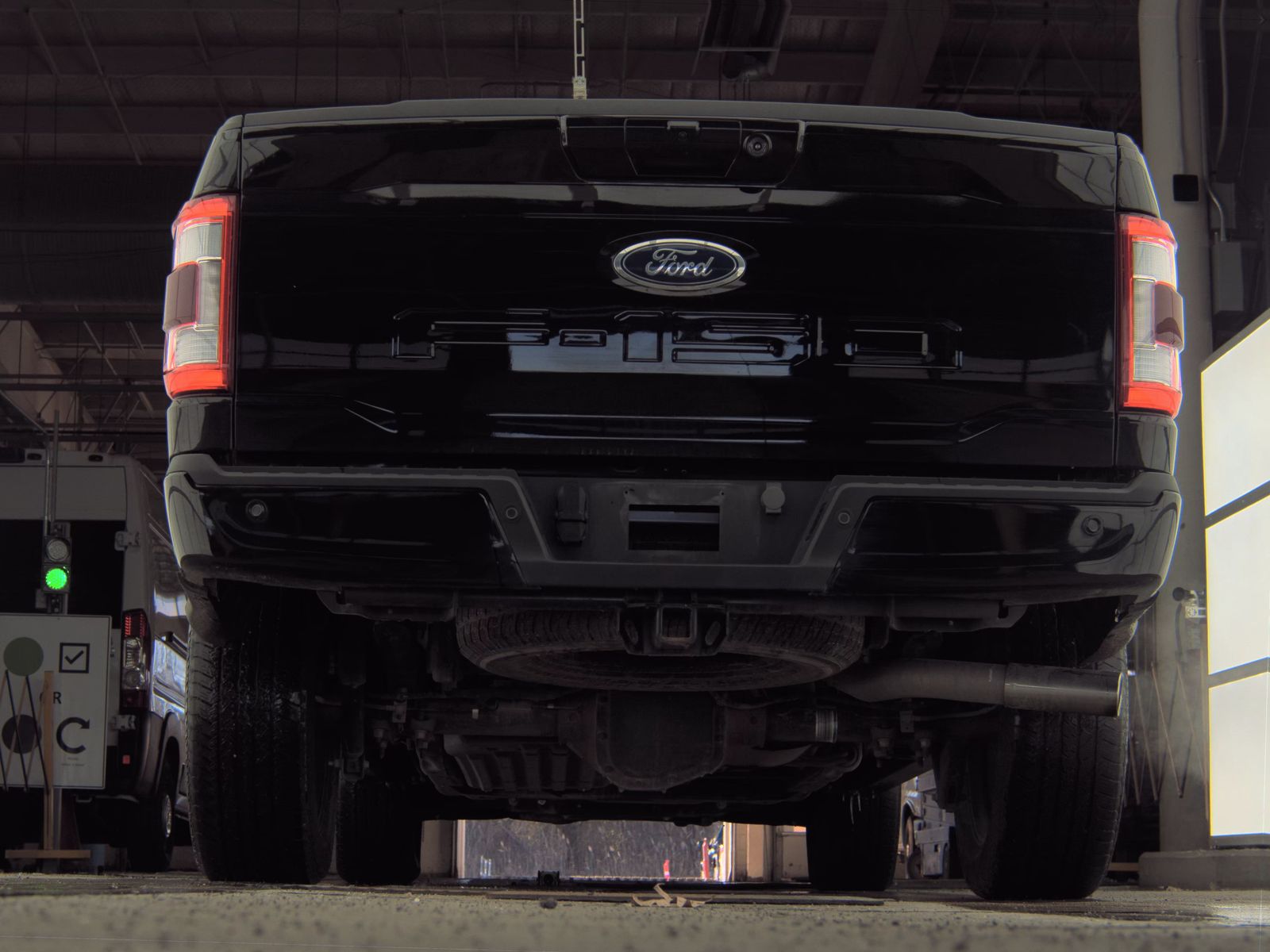 2023 Ford F-150 Hybrid Lariat AWD