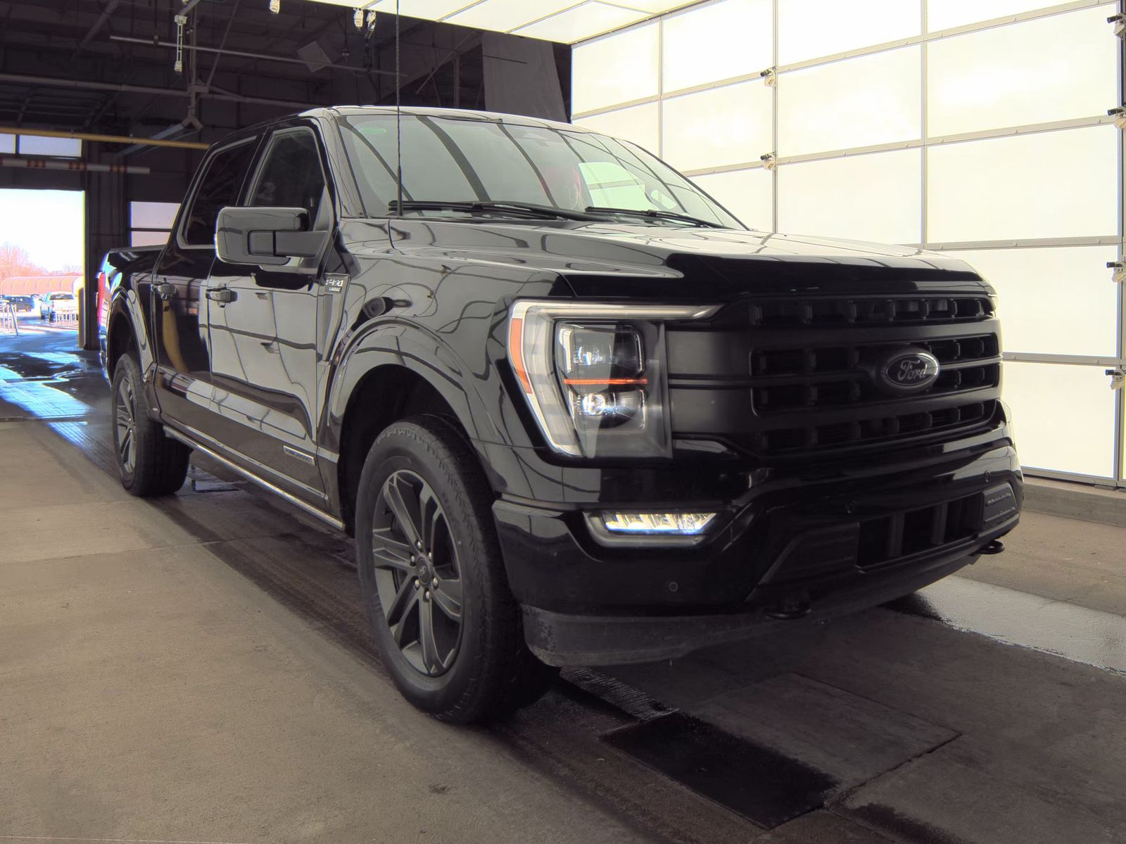 2023 Ford F-150 Hybrid Lariat AWD