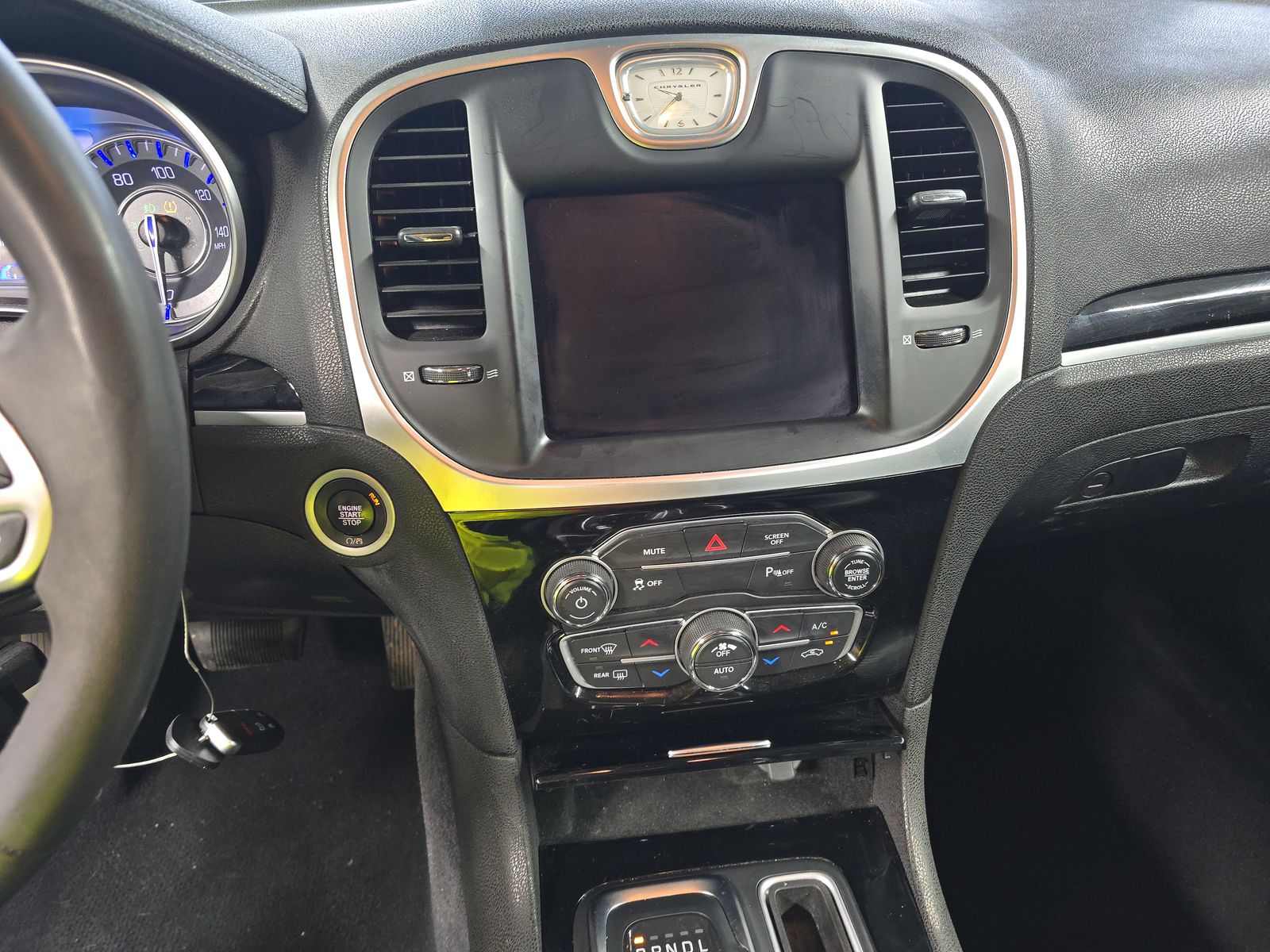 2023 Chrysler 300 Touring L RWD