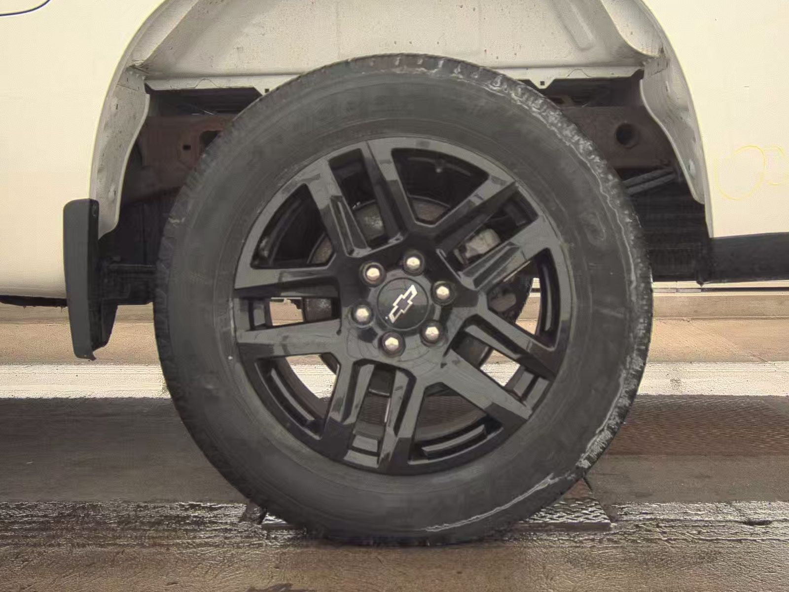 2022 Chevrolet Silverado 1500 Custom AWD