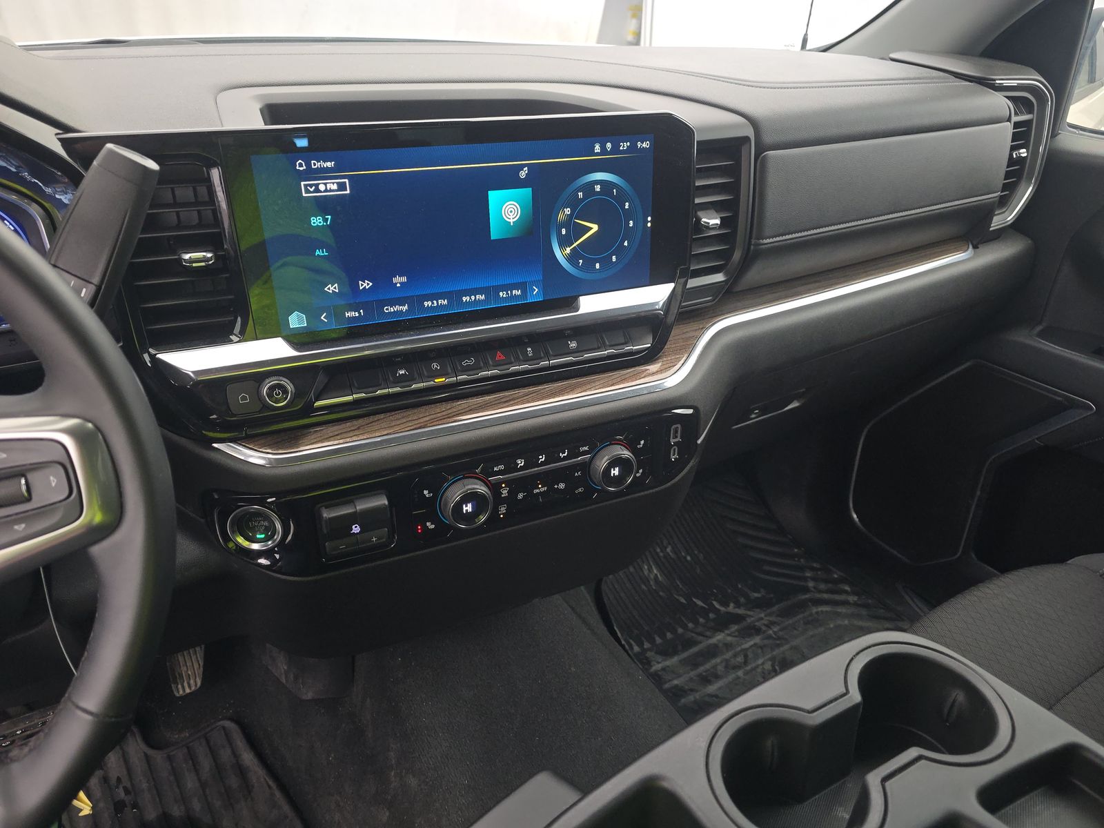 2025 Chevrolet Silverado 1500 LT AWD