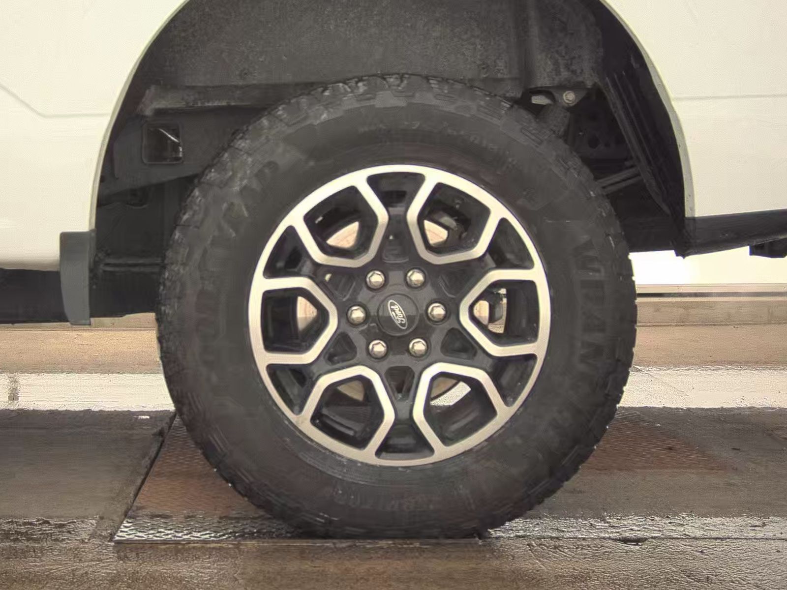 2023 Ford F-150 Hybrid XLT AWD