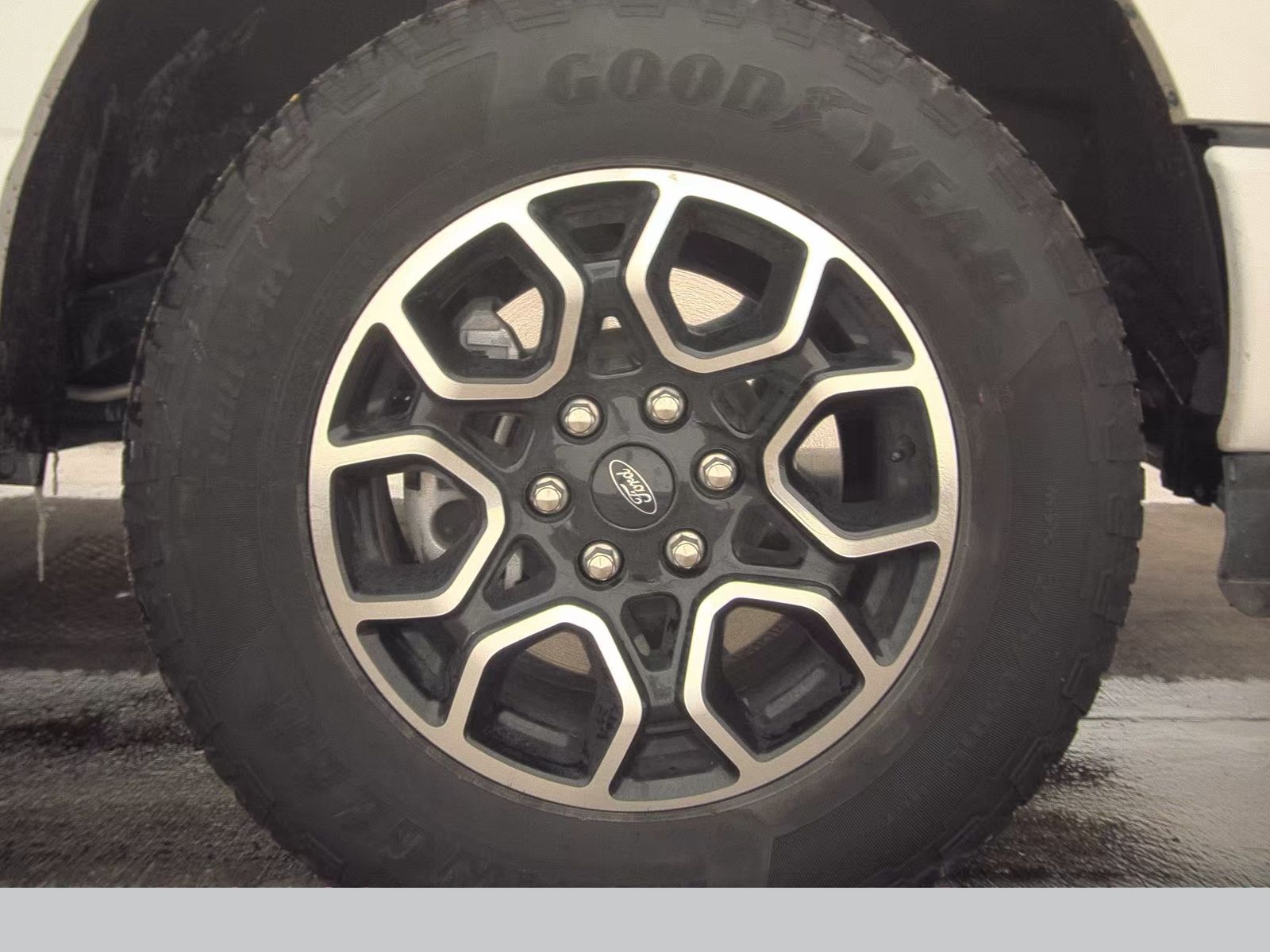 2023 Ford F-150 Hybrid XLT AWD