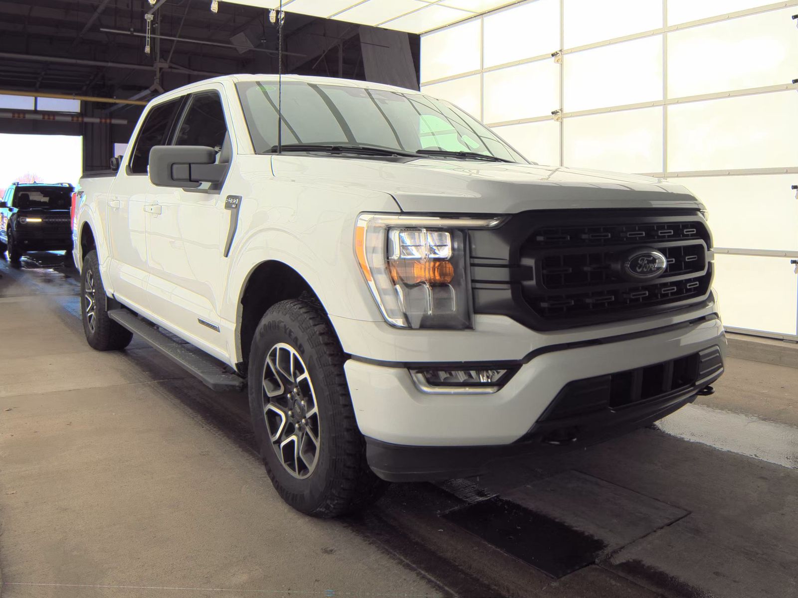 2023 Ford F-150 Hybrid XLT AWD