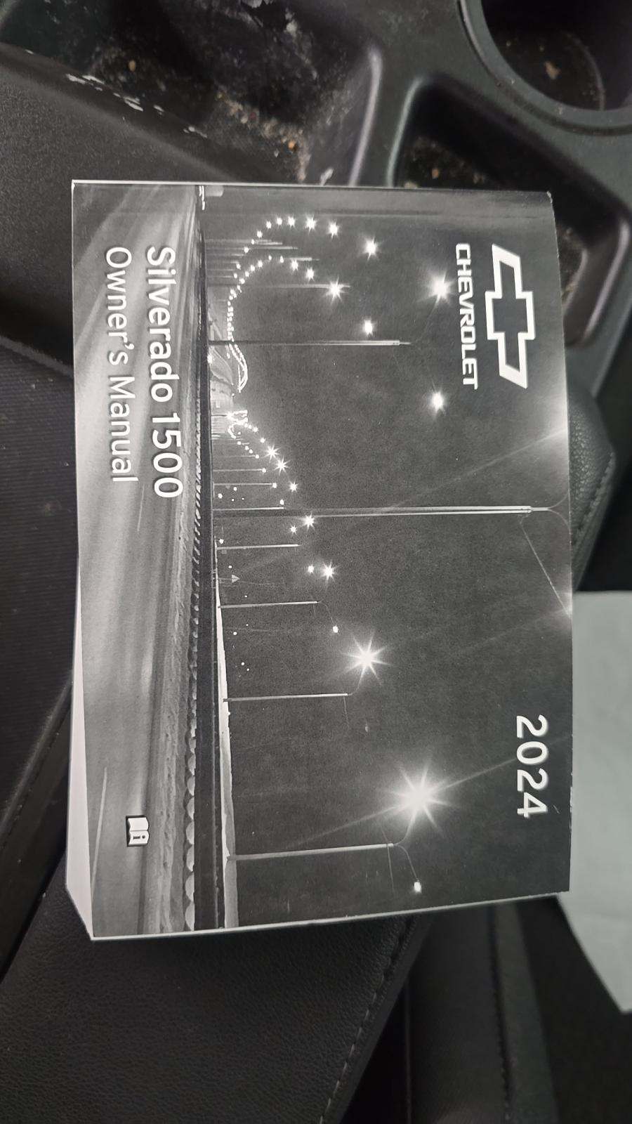 2024 Chevrolet Silverado 1500 Custom AWD