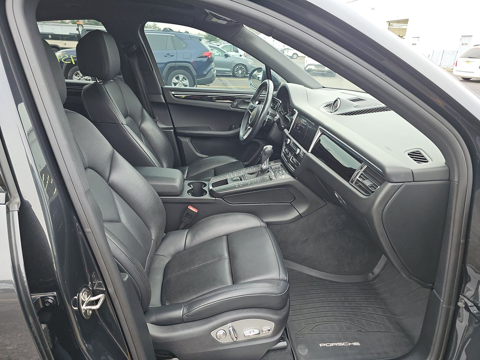 2020 Porsche Macan S AWD