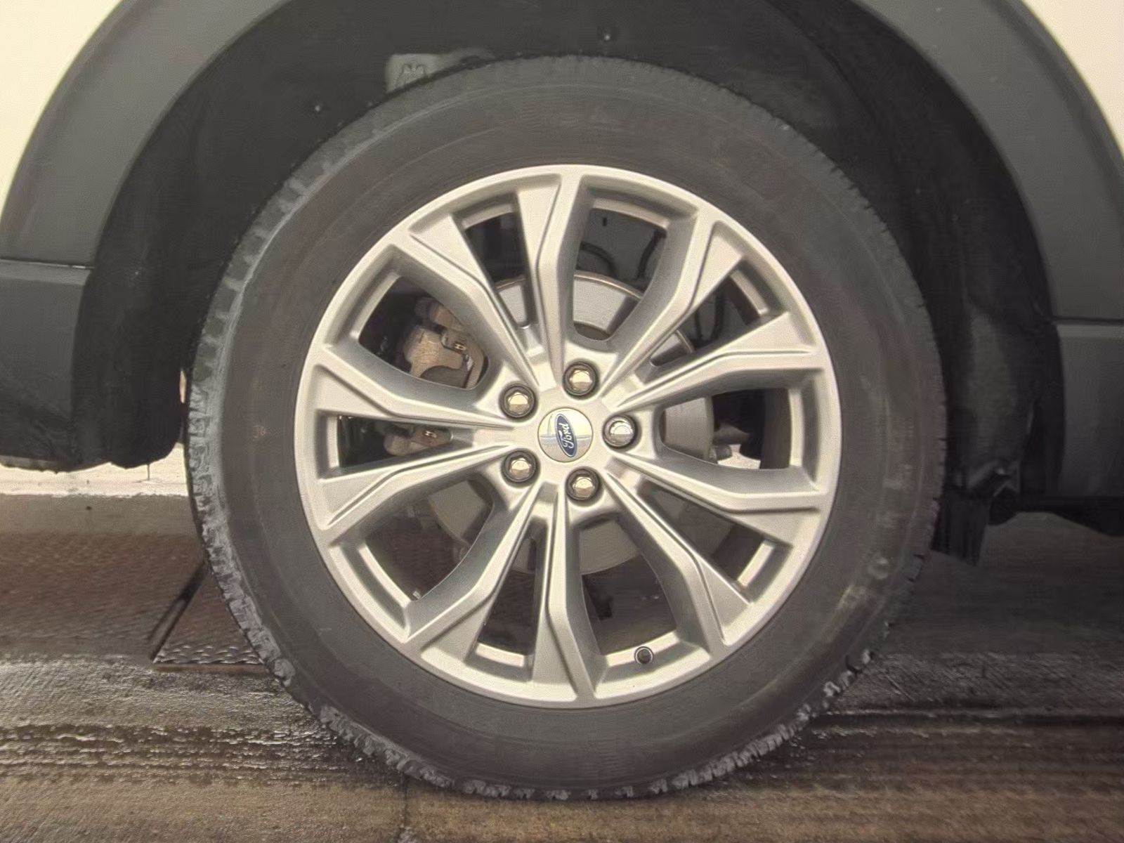 2023 Ford Explorer XLT AWD