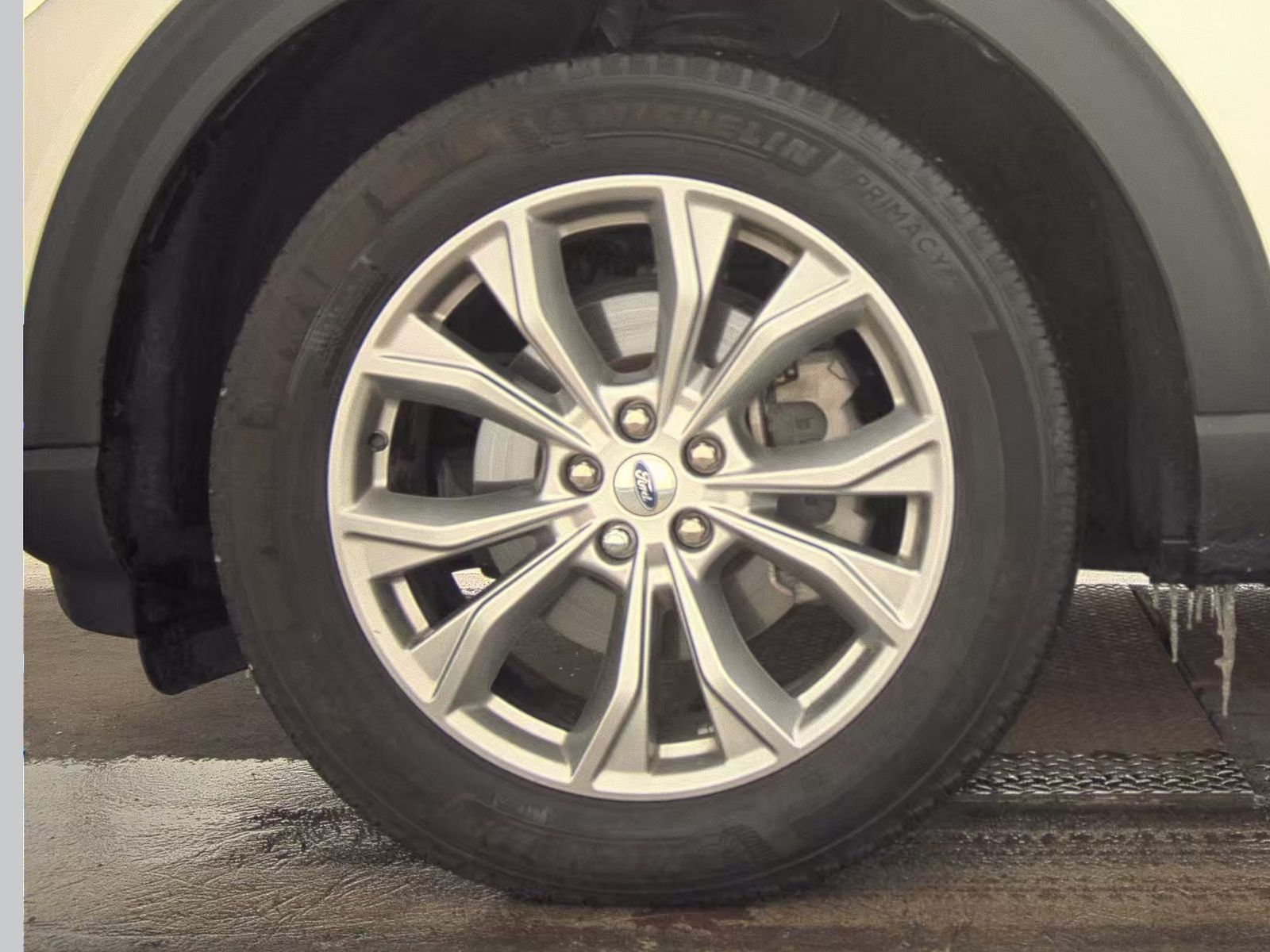 2023 Ford Explorer XLT AWD